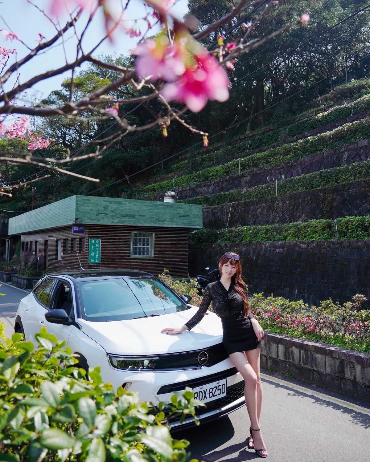Opel Mokka試駕心得分享，質感系跨界小休旅，都會女性最愛潮流設計! @混血珊莎的奇幻旅程
