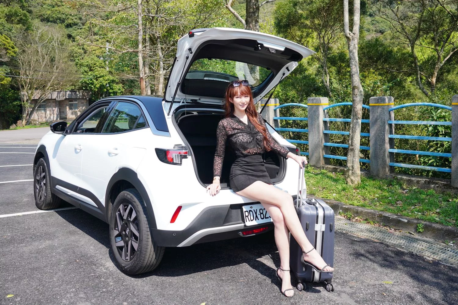 Opel Mokka試駕心得分享，質感系跨界小休旅，都會女性最愛潮流設計! @混血珊莎的奇幻旅程
