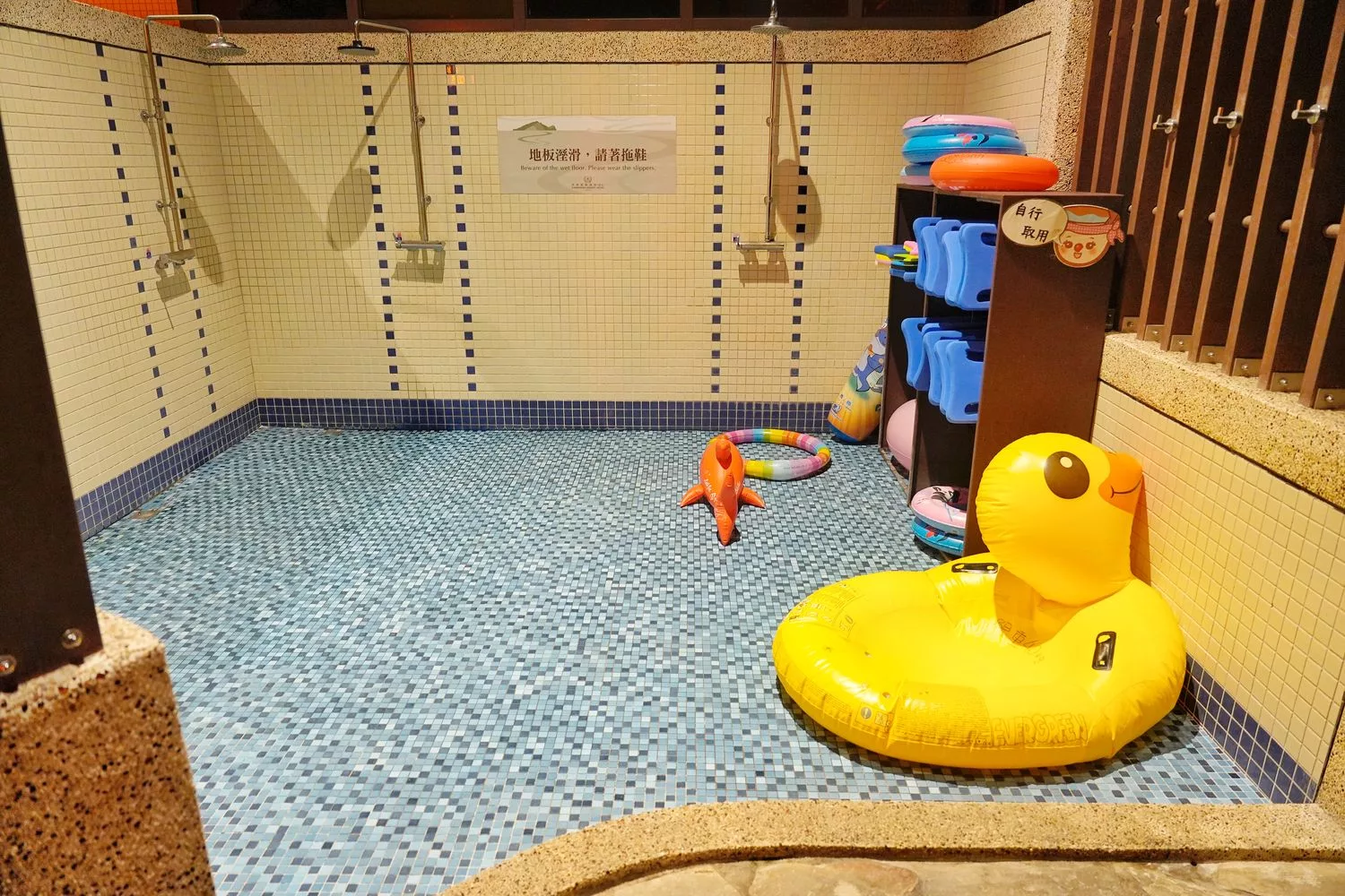 【礁溪長榮鳳凰酒店】千坪空中花園溫泉池，退房享用豐盛早午餐! @混血珊莎的奇幻旅程