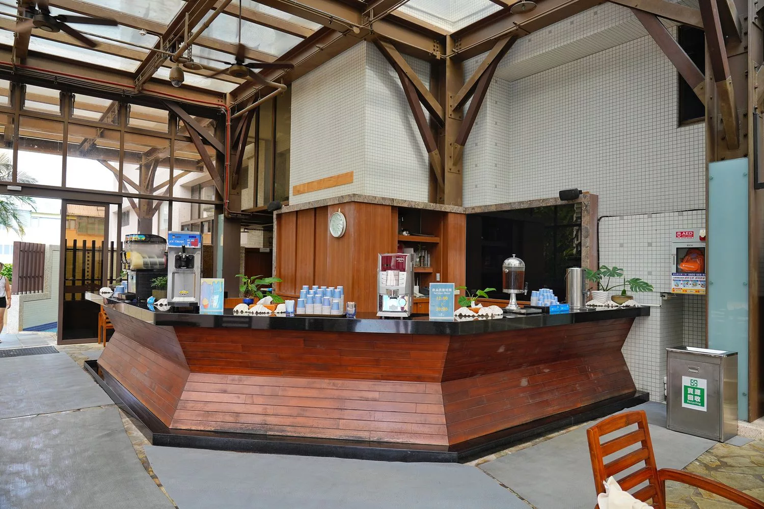 【礁溪長榮鳳凰酒店】千坪空中花園溫泉池，退房享用豐盛早午餐! @混血珊莎的奇幻旅程