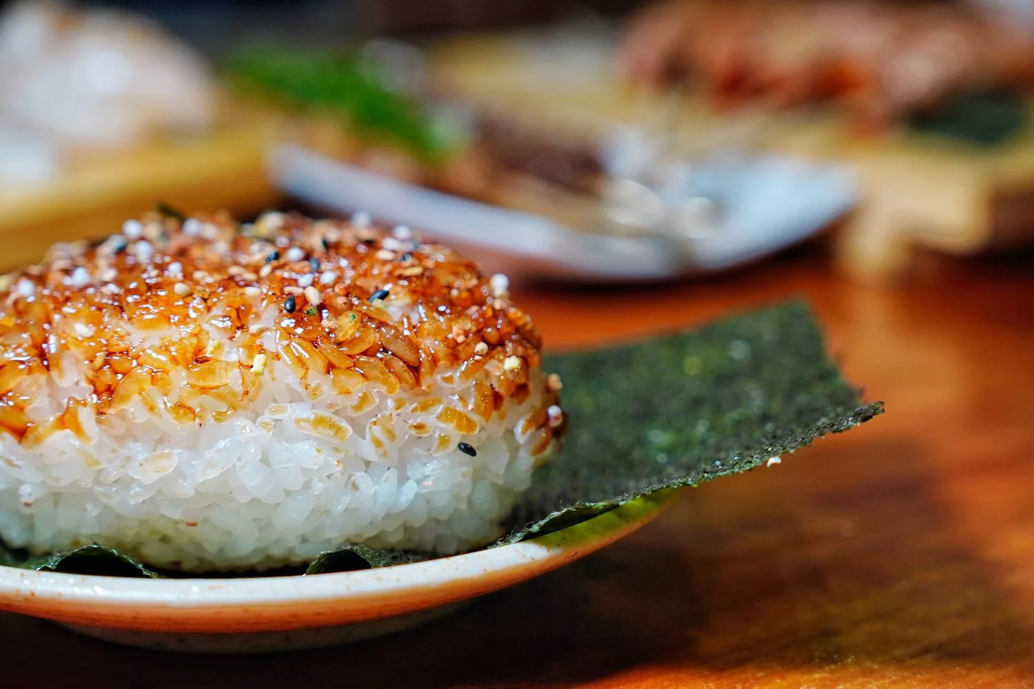 【三重日本料理】老本壽司.生魚片，人氣平價日料.壽司擺盤超吸睛! @混血珊莎的奇幻旅程