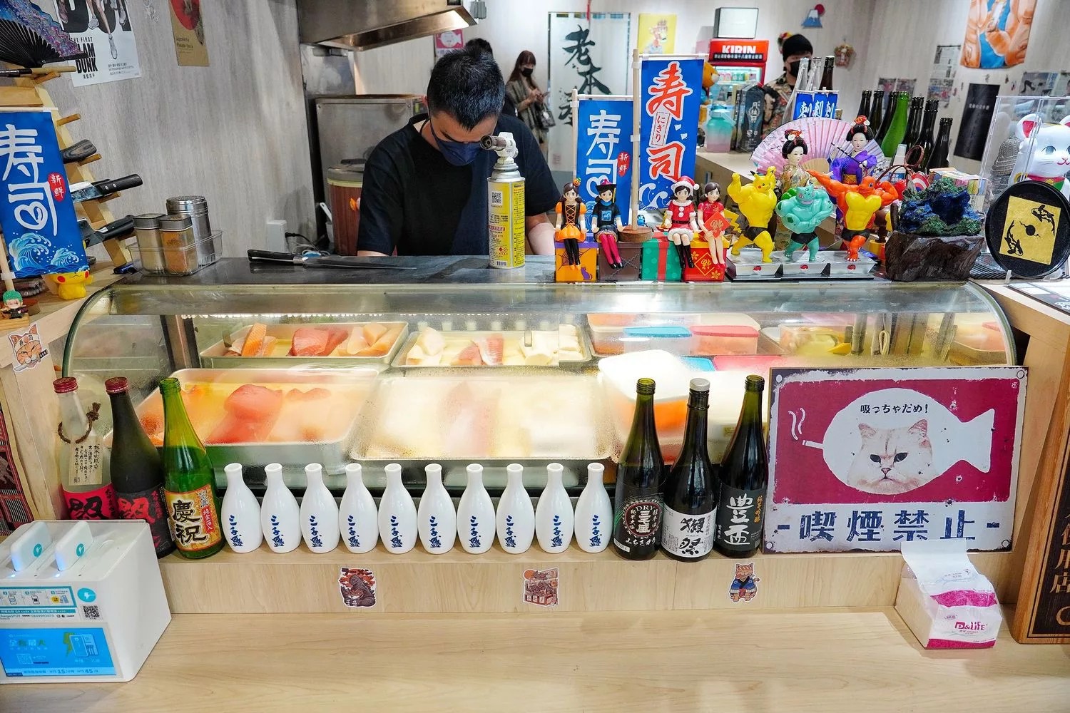 【三重日本料理】老本壽司.生魚片，人氣平價日料.壽司擺盤超吸睛! @混血珊莎的奇幻旅程