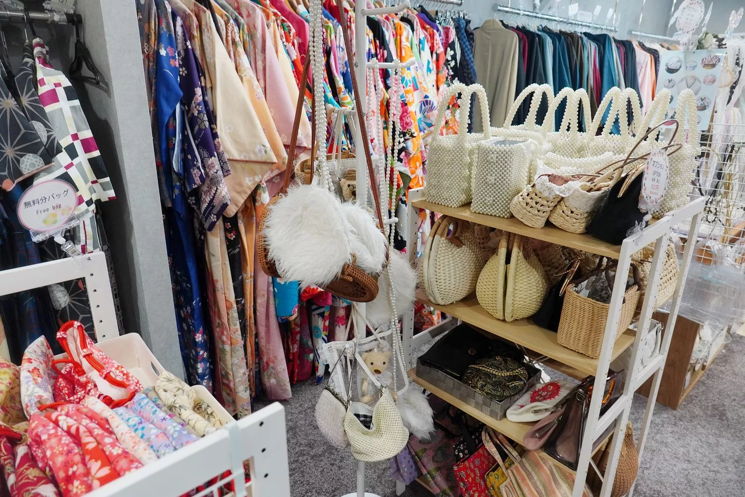 【京都和服體驗】Okimono屋 清水寺店，超夢幻髮型搭配優雅和服 中文店員 款式多高CP值! @混血珊莎的奇幻旅程