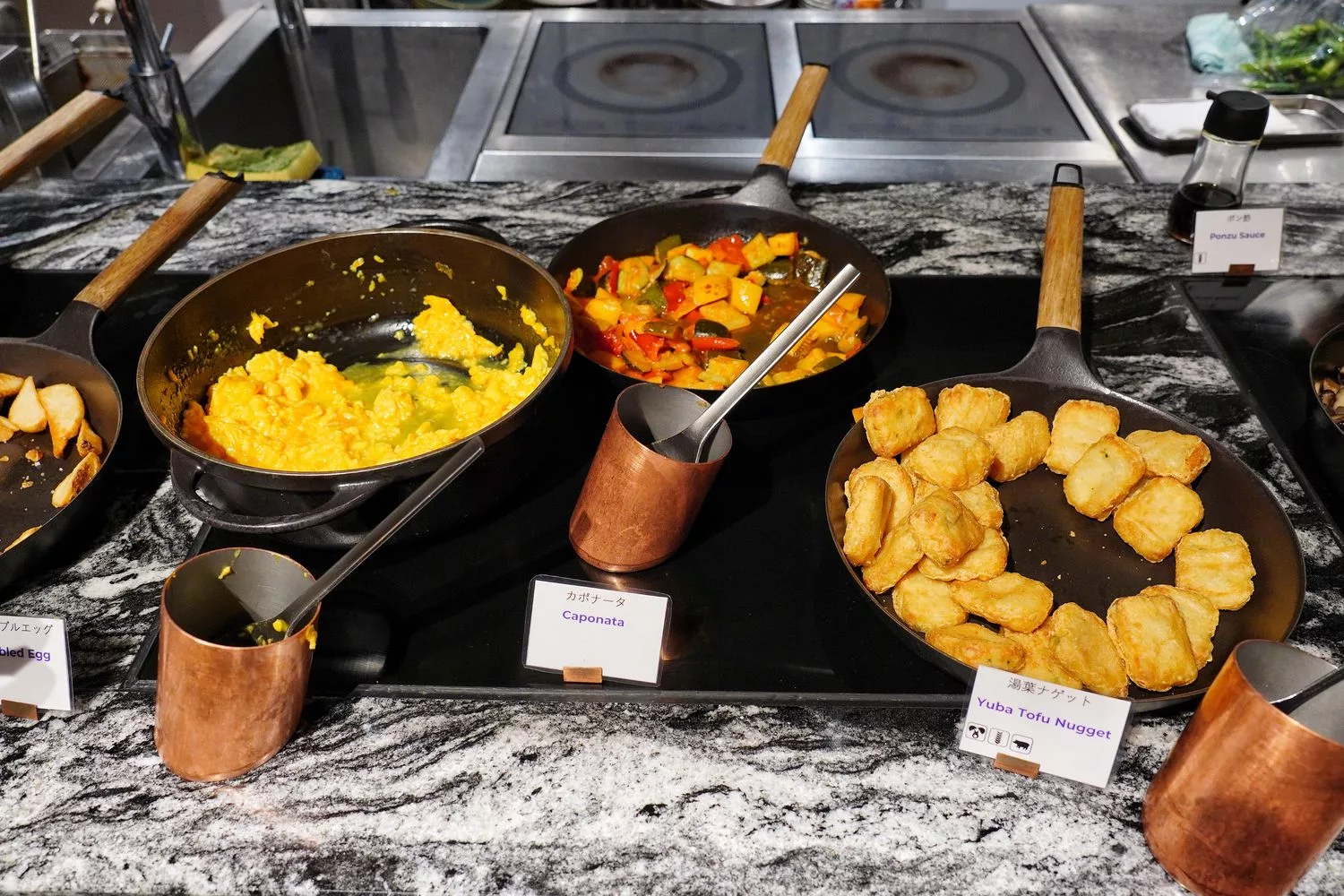 【京都車站美居酒店 Mercure Kyoto Station】主打日本古代貴族主題，華麗時尚系飯店! @混血珊莎的奇幻旅程