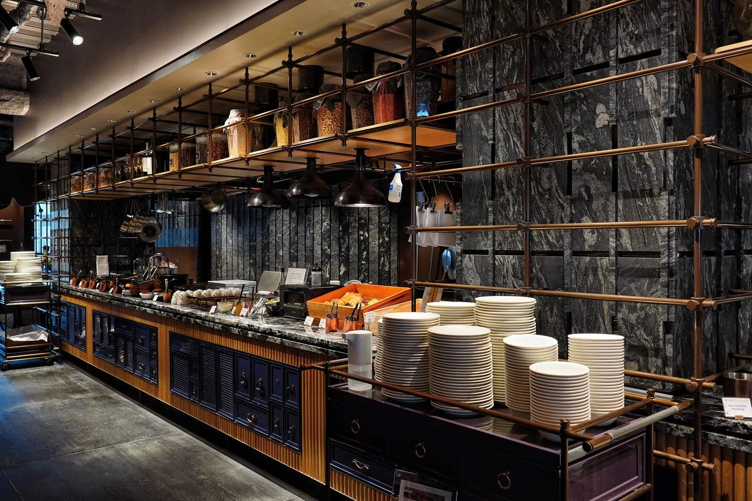 【京都車站美居酒店 Mercure Kyoto Station】主打日本古代貴族主題，華麗時尚系飯店! @混血珊莎的奇幻旅程