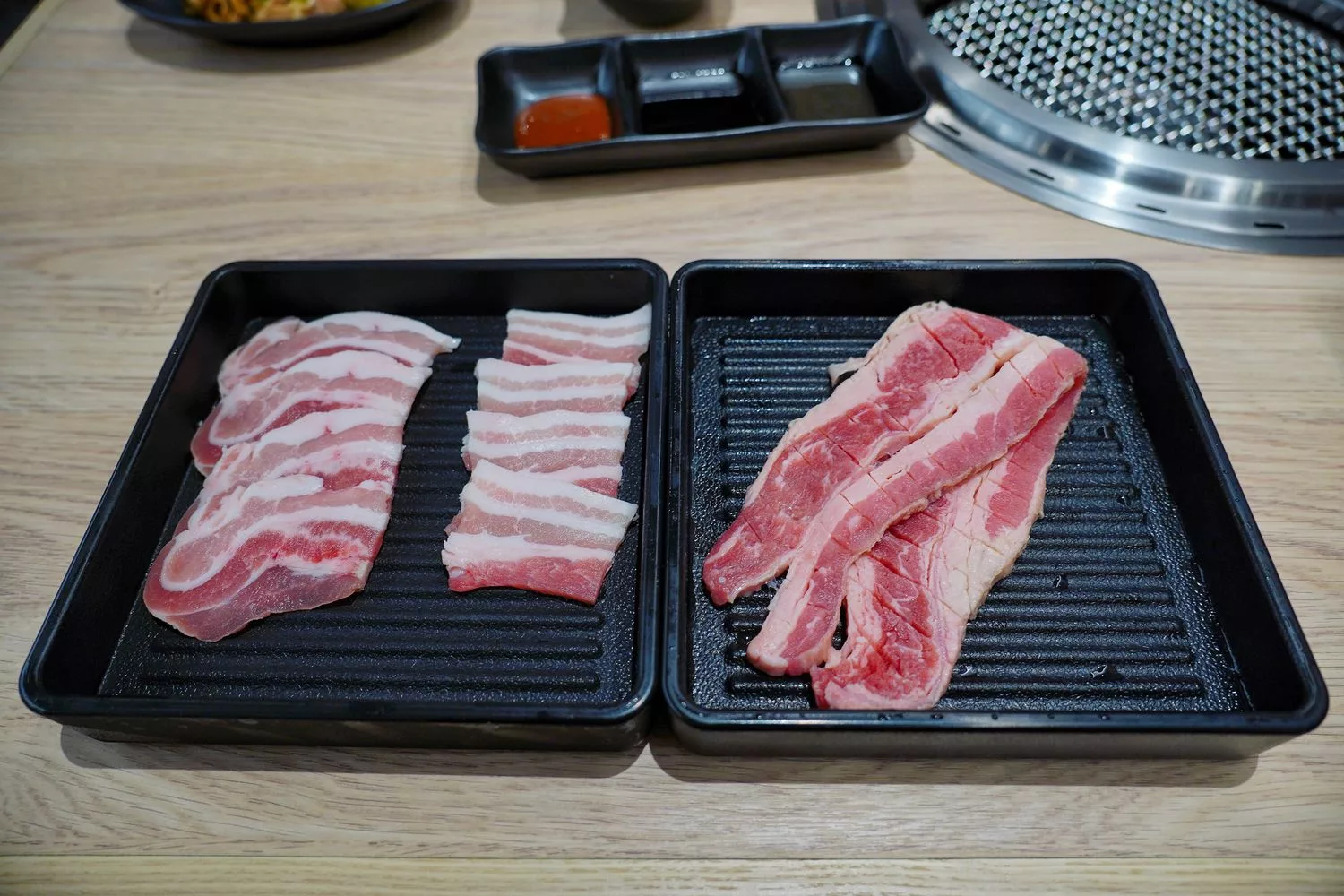 【台中燒烤吃到飽】牛角Buffet 台中lalaport店，套餐吃到飽通通有，自助吧百種餐點跟生啤酒無限爽吃! @混血珊莎的奇幻旅程