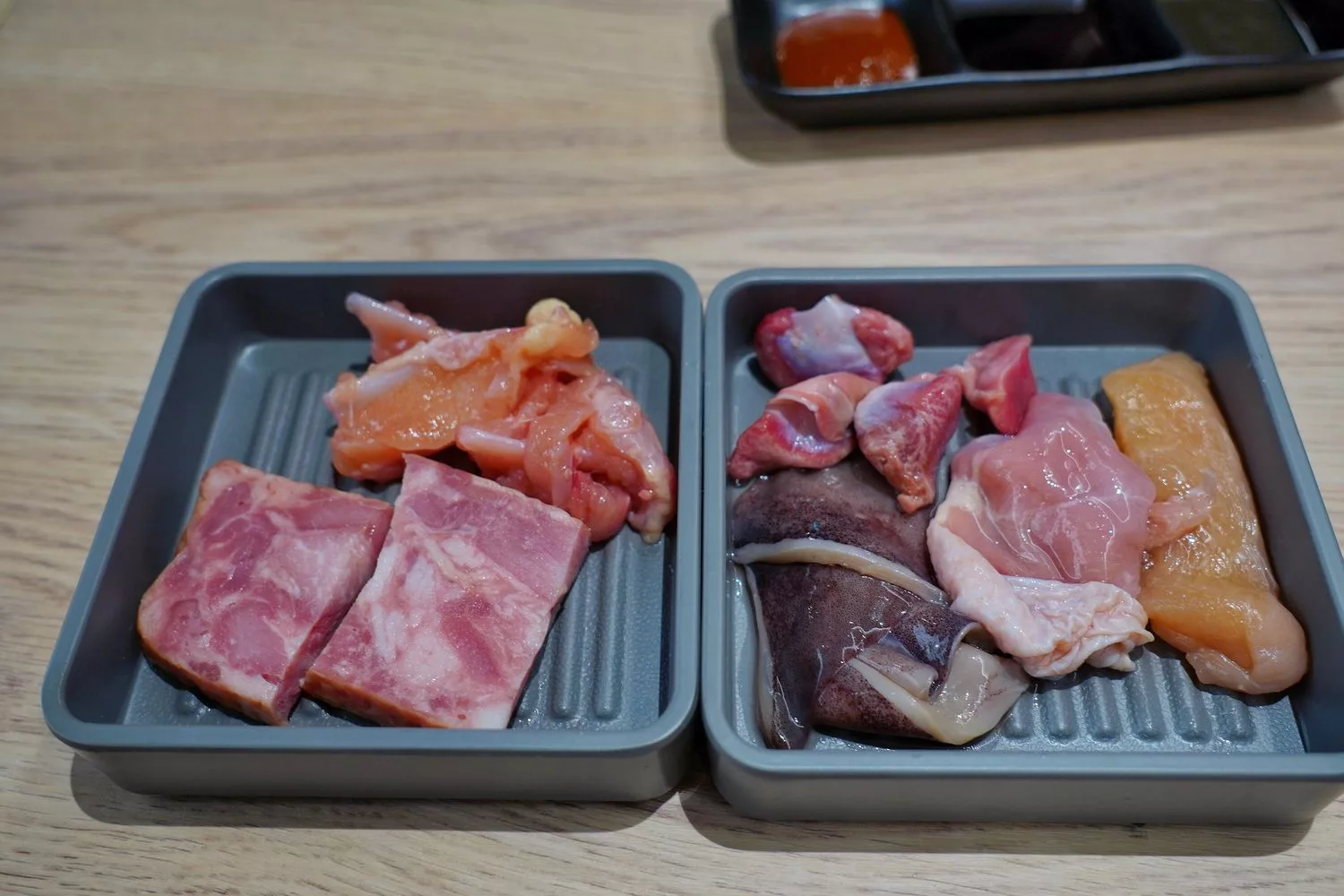 【台中燒烤吃到飽】牛角Buffet 台中lalaport店，套餐吃到飽通通有，自助吧百種餐點跟生啤酒無限爽吃! @混血珊莎的奇幻旅程