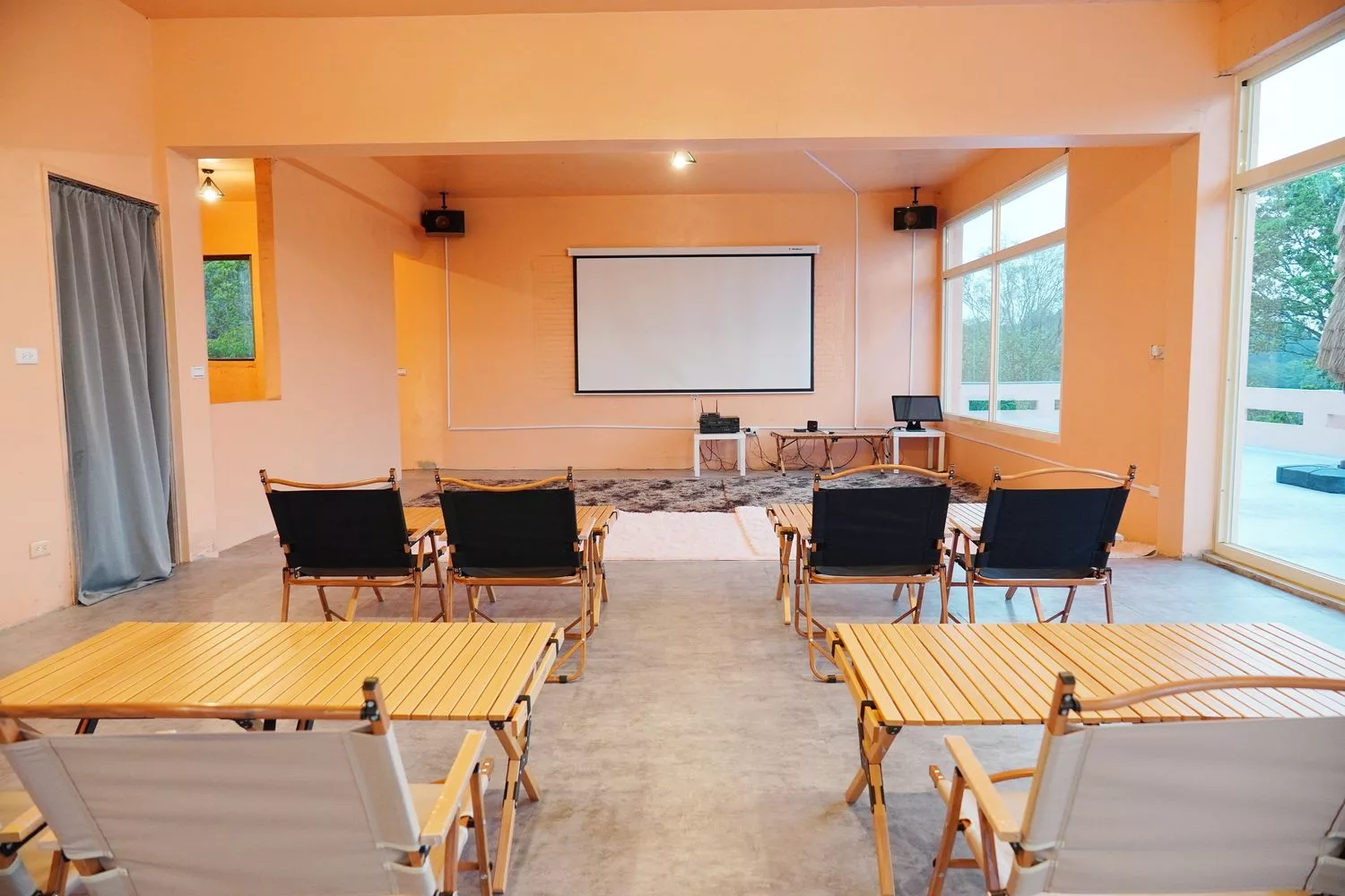【叢林開始輕奢懶人露營glamping】苗栗懶人露營一泊四食網美泳池漂浮早餐，森林系帳篷IG打卡點! @混血珊莎的奇幻旅程