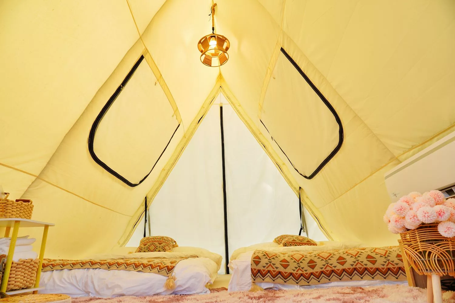 【叢林開始輕奢懶人露營glamping】苗栗懶人露營一泊四食網美泳池漂浮早餐，森林系帳篷IG打卡點! @混血珊莎的奇幻旅程