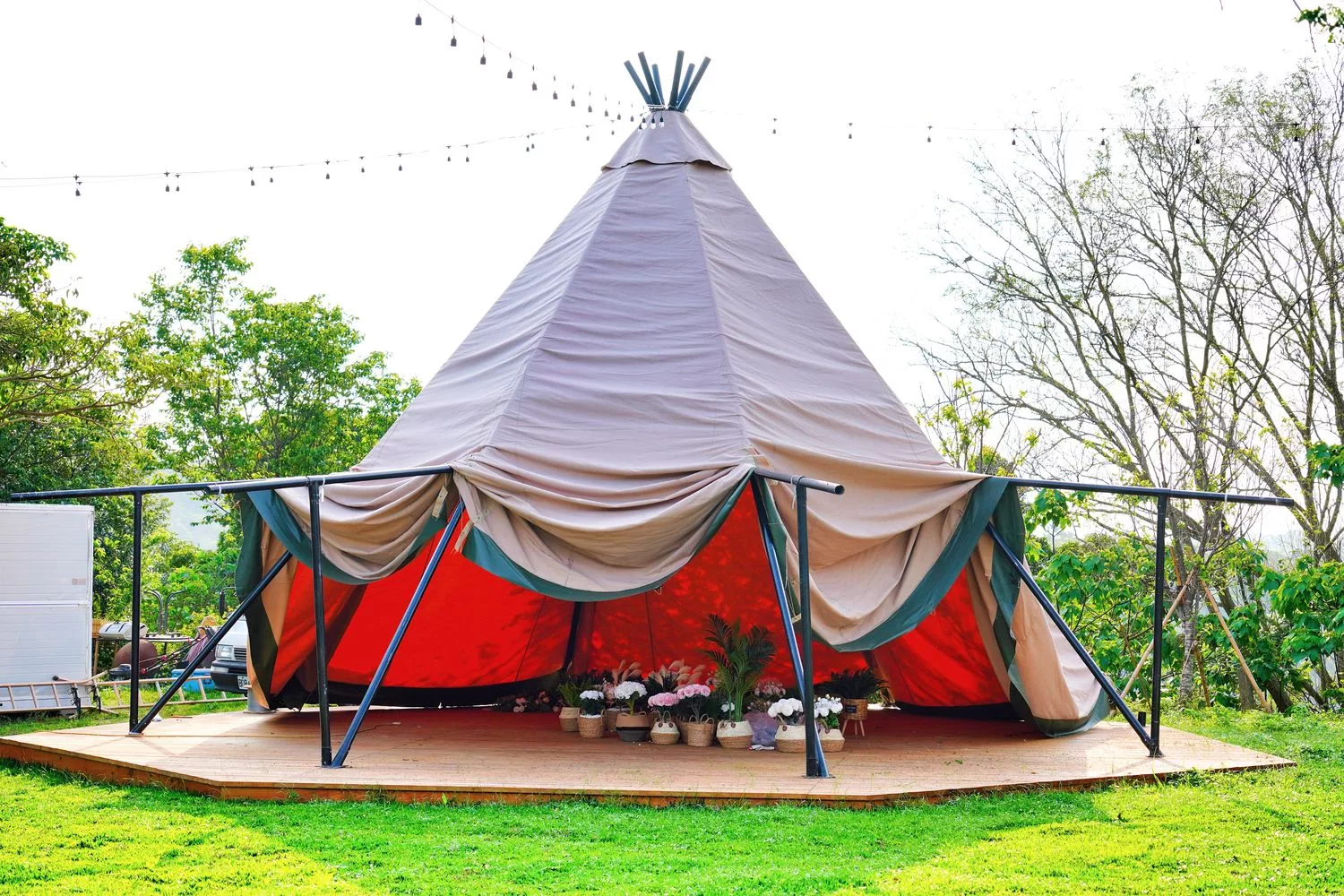 【叢林開始輕奢懶人露營glamping】苗栗懶人露營一泊四食網美泳池漂浮早餐，森林系帳篷IG打卡點! @混血珊莎的奇幻旅程