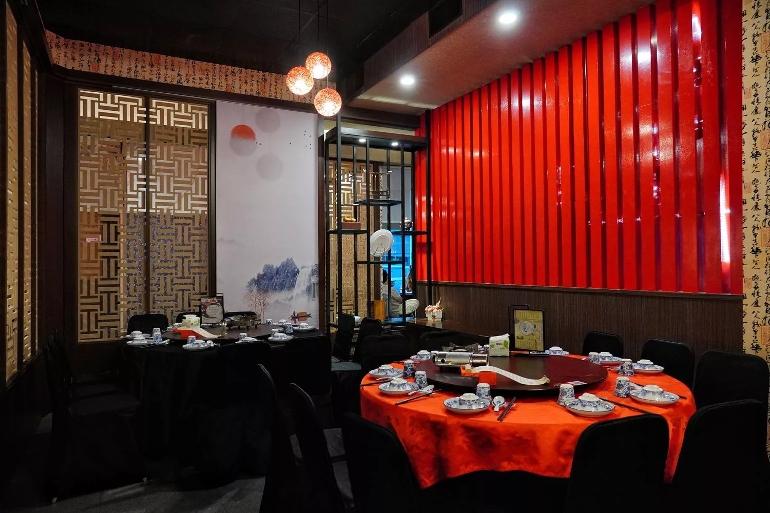 【台南永康美食】LA時尚川菜永康店，華麗中國風包廂裝潢，節日聚餐家庭聚會首選! @混血珊莎的奇幻旅程