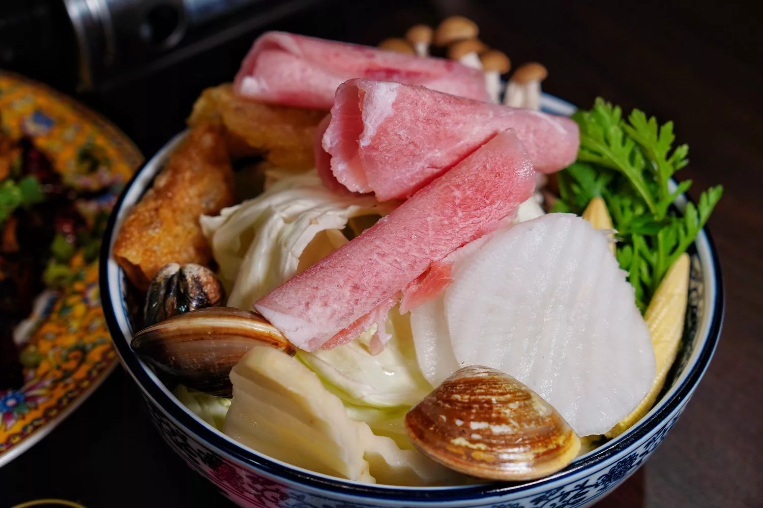 【台南永康美食】LA時尚川菜永康店，華麗中國風包廂裝潢，節日聚餐家庭聚會首選! @混血珊莎的奇幻旅程