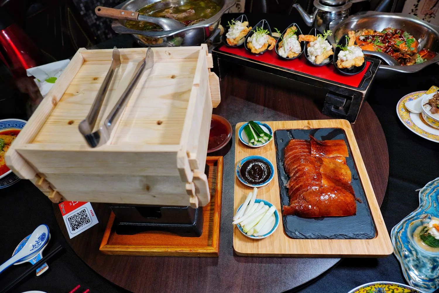 【台南永康美食】LA時尚川菜永康店，華麗中國風包廂裝潢，節日聚餐家庭聚會首選! @混血珊莎的奇幻旅程