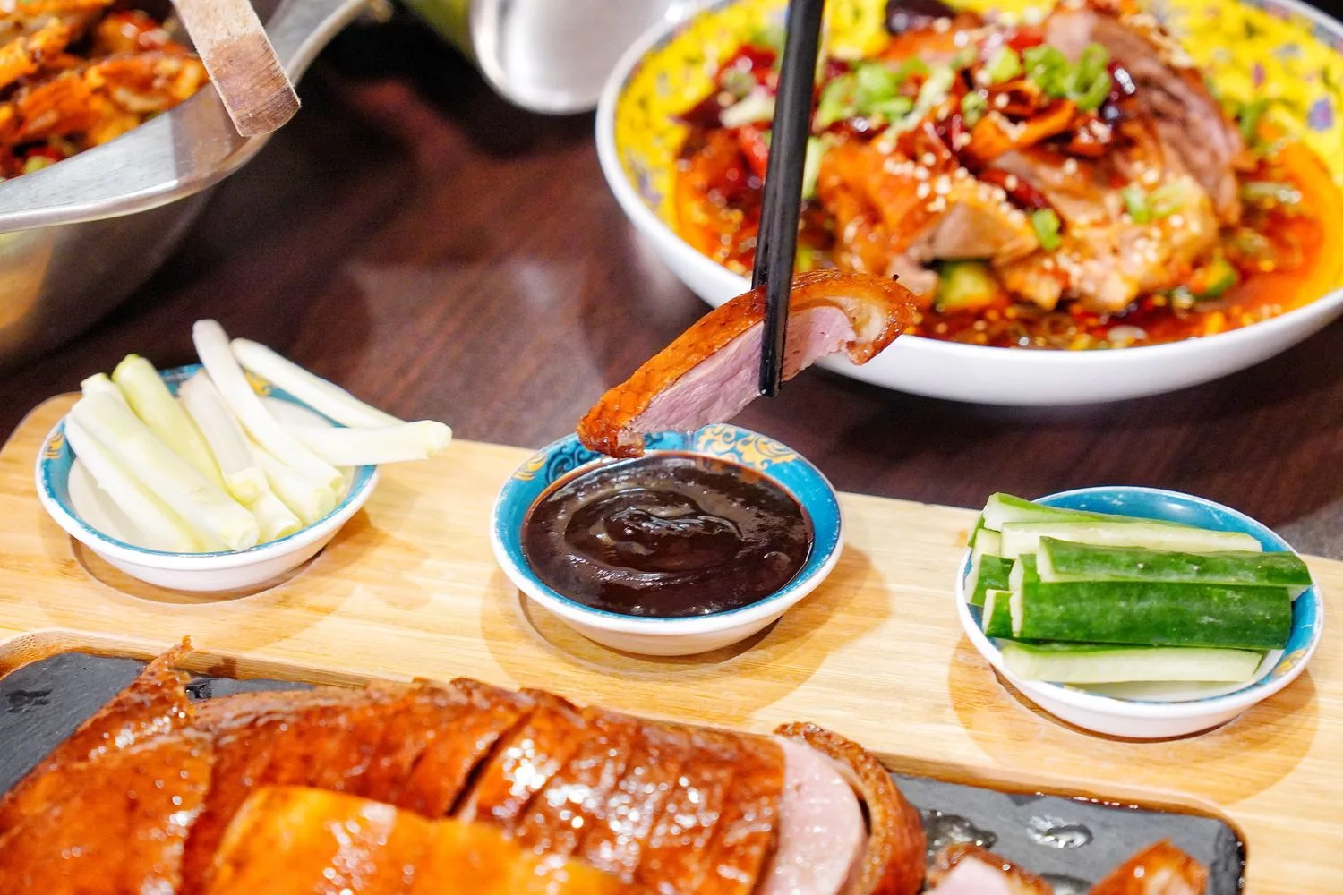【台南永康美食】LA時尚川菜永康店，華麗中國風包廂裝潢，節日聚餐家庭聚會首選! @混血珊莎的奇幻旅程