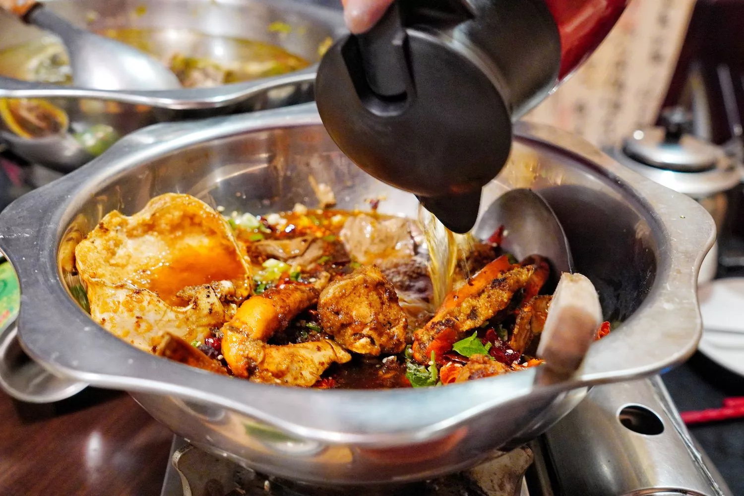【台南永康美食】LA時尚川菜永康店，華麗中國風包廂裝潢，節日聚餐家庭聚會首選! @混血珊莎的奇幻旅程
