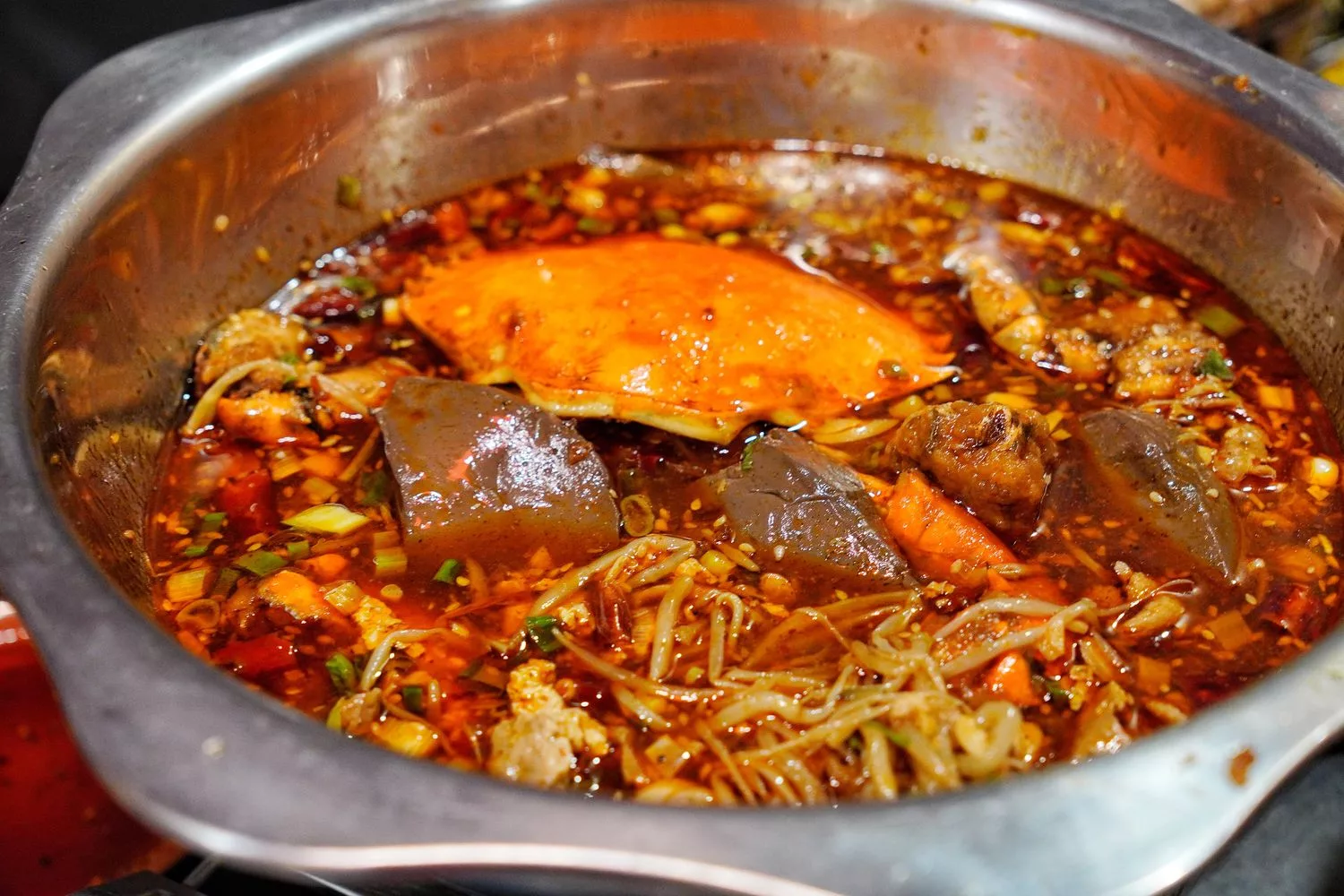 【台南永康美食】LA時尚川菜永康店，華麗中國風包廂裝潢，節日聚餐家庭聚會首選! @混血珊莎的奇幻旅程