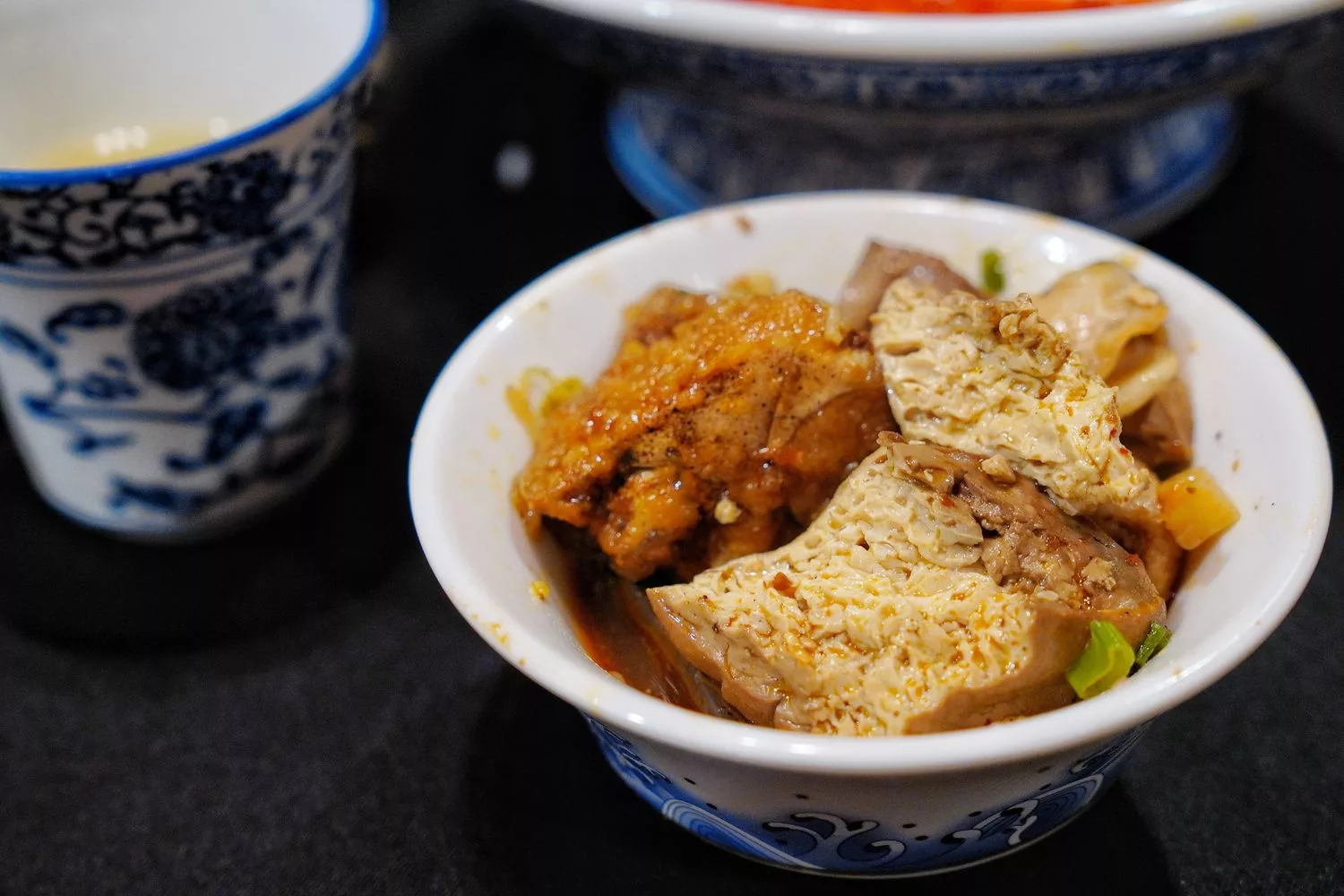 【台南永康美食】LA時尚川菜永康店，華麗中國風包廂裝潢，節日聚餐家庭聚會首選! @混血珊莎的奇幻旅程