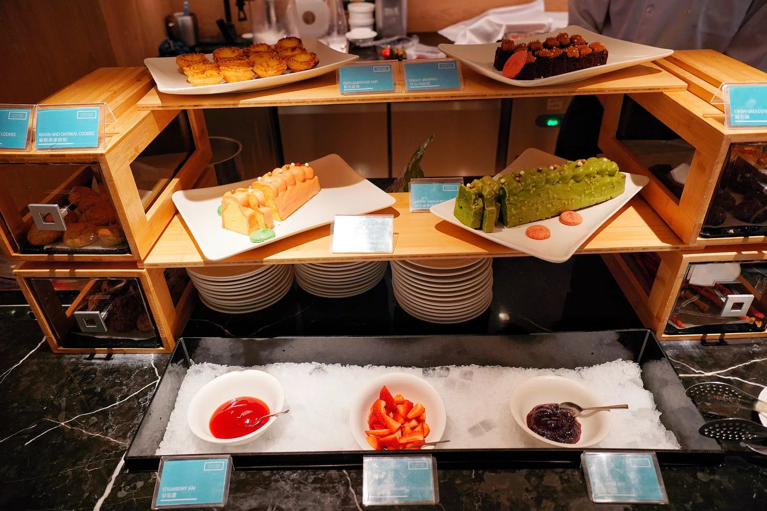 李方艾美酒店新食譜全日餐廳｜海鮮牛排近百道多國料理，大啖異國風味! @混血珊莎的奇幻旅程