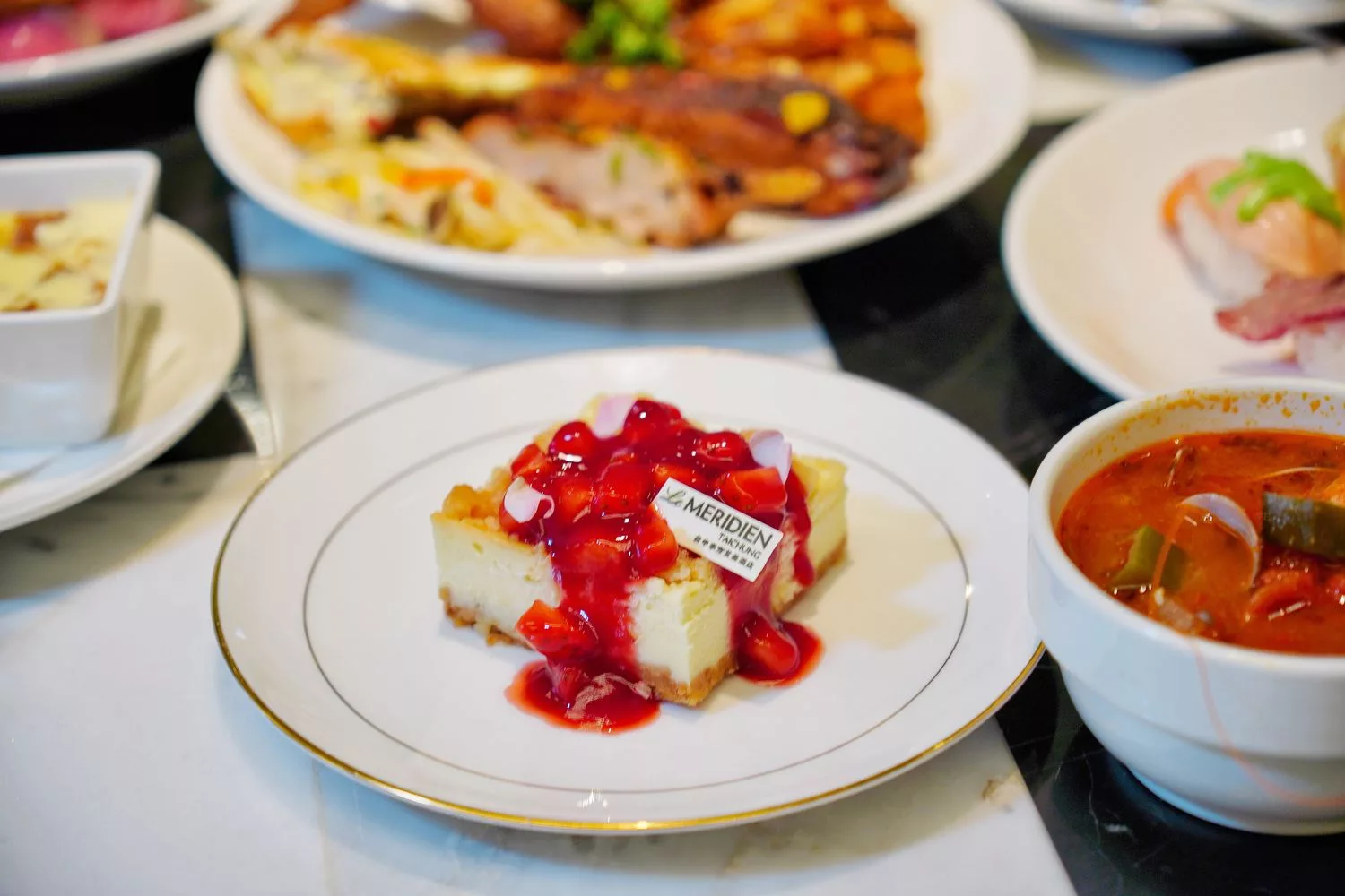 李方艾美酒店新食譜全日餐廳｜海鮮牛排近百道多國料理，大啖異國風味! @混血珊莎的奇幻旅程