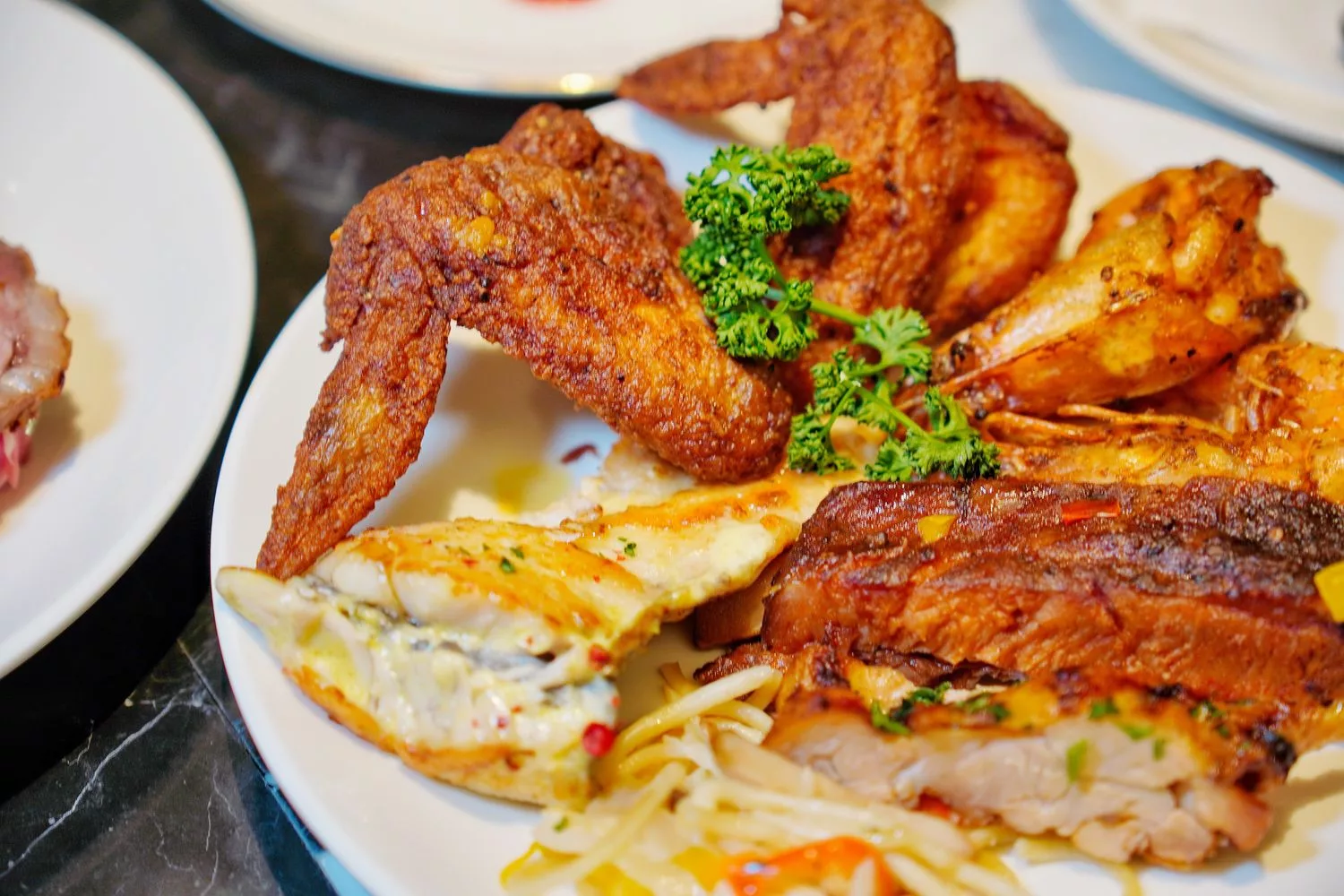 李方艾美酒店新食譜全日餐廳｜海鮮牛排近百道多國料理，大啖異國風味! @混血珊莎的奇幻旅程