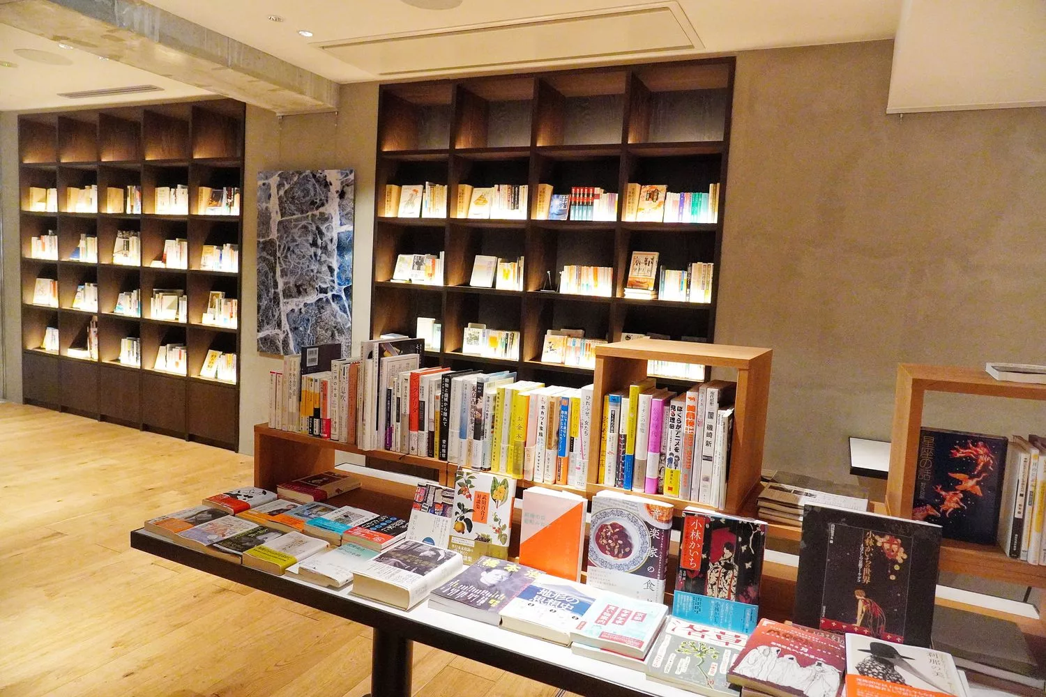 【京都車站飯店】Tune Stay Kyoto，結合書店的文青旅店，Hideout套房享啤酒點心無限吃到飽! @混血珊莎的奇幻旅程