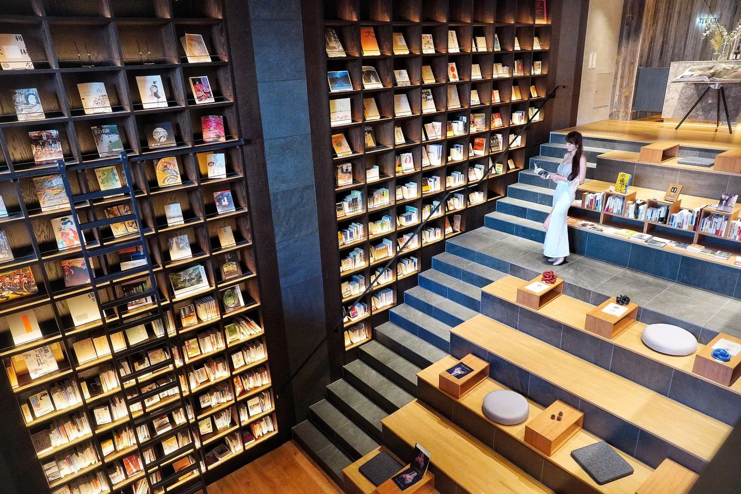 【京都車站飯店】Tune Stay Kyoto，結合書店的文青旅店，Hideout套房享啤酒點心無限吃到飽! @混血珊莎的奇幻旅程