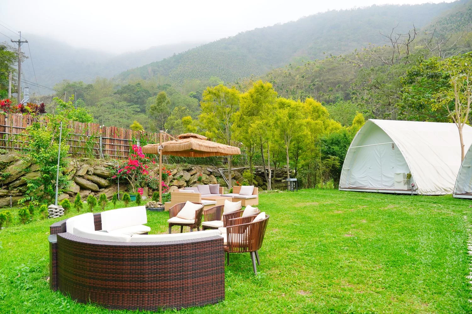 【南投豪華露營】相逢部落一泊四食,晚餐燒烤加龍蝦火鍋,調酒飲品無限暢飲,套房級帳篷泡澡超享受! @混血珊莎的奇幻旅程 【南投豪華露營】相逢部落一泊四食,晚餐燒烤加龍蝦火鍋,調酒飲品無限暢飲,套房級帳篷泡澡超享受! @混血珊莎的奇幻旅程