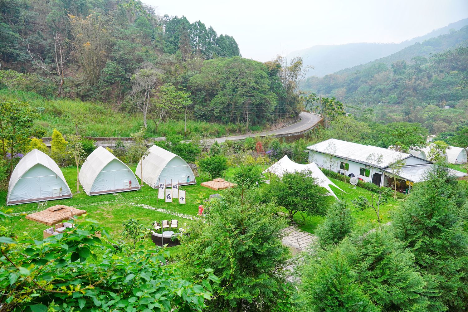 【南投豪華露營】相逢部落一泊四食,晚餐燒烤加龍蝦火鍋,調酒飲品無限暢飲,套房級帳篷泡澡超享受! @混血珊莎的奇幻旅程 【南投豪華露營】相逢部落一泊四食,晚餐燒烤加龍蝦火鍋,調酒飲品無限暢飲,套房級帳篷泡澡超享受! @混血珊莎的奇幻旅程