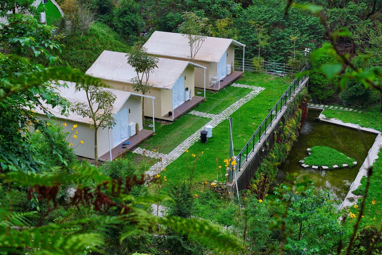 【南投豪華露營】相逢部落一泊四食,晚餐燒烤加龍蝦火鍋,調酒飲品無限暢飲,套房級帳篷泡澡超享受! @混血珊莎的奇幻旅程 【南投豪華露營】相逢部落一泊四食,晚餐燒烤加龍蝦火鍋,調酒飲品無限暢飲,套房級帳篷泡澡超享受! @混血珊莎的奇幻旅程