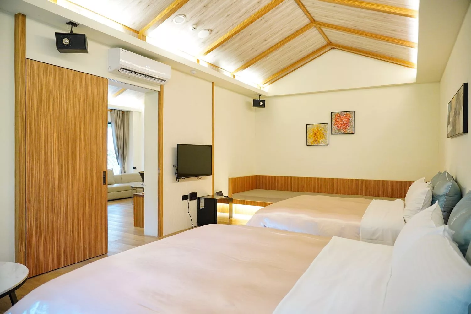 【南投市汽車旅館推薦】舒馨精品旅館,質感房型有KTV/露天浴池/豪華浴缸,適合情侶休息/親子住宿/商務出差! @混血珊莎的奇幻旅程 【南投市汽車旅館推薦】舒馨精品旅館,質感房型有KTV/露天浴池/豪華浴缸,適合情侶休息/親子住宿/商務出差! @混血珊莎的奇幻旅程