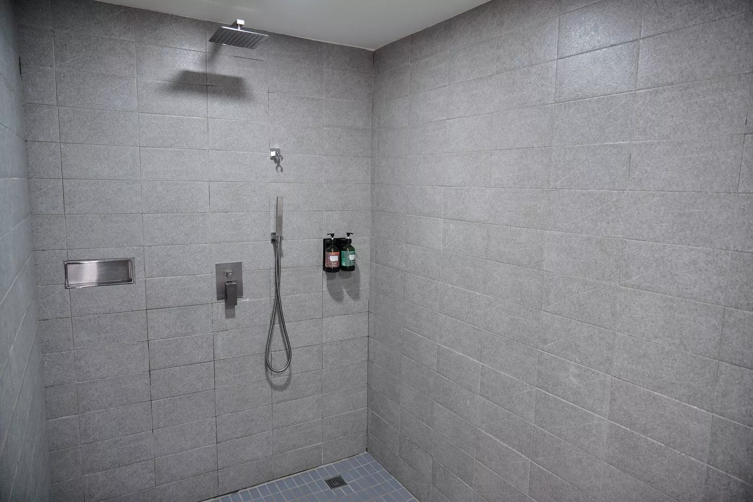 【南投市汽車旅館推薦】舒馨精品旅館,質感房型有KTV/露天浴池/豪華浴缸,適合情侶休息/親子住宿/商務出差! @混血珊莎的奇幻旅程 【南投市汽車旅館推薦】舒馨精品旅館,質感房型有KTV/露天浴池/豪華浴缸,適合情侶休息/親子住宿/商務出差! @混血珊莎的奇幻旅程