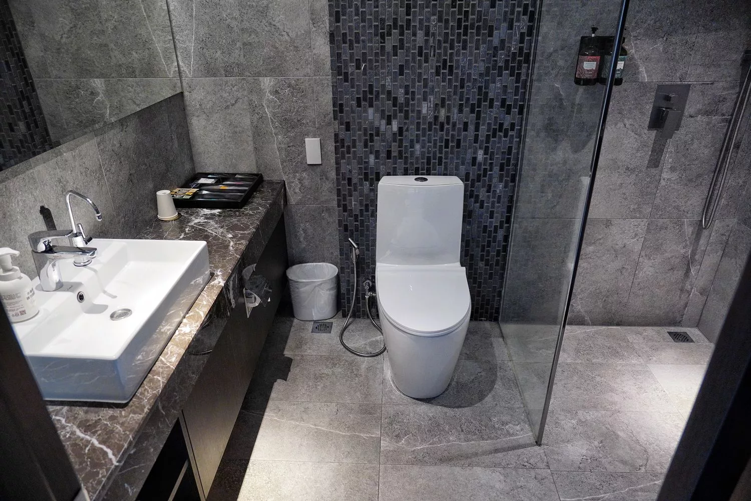 【南投市汽車旅館推薦】舒馨精品旅館,質感房型有KTV/露天浴池/豪華浴缸,適合情侶休息/親子住宿/商務出差! @混血珊莎的奇幻旅程 【南投市汽車旅館推薦】舒馨精品旅館,質感房型有KTV/露天浴池/豪華浴缸,適合情侶休息/親子住宿/商務出差! @混血珊莎的奇幻旅程