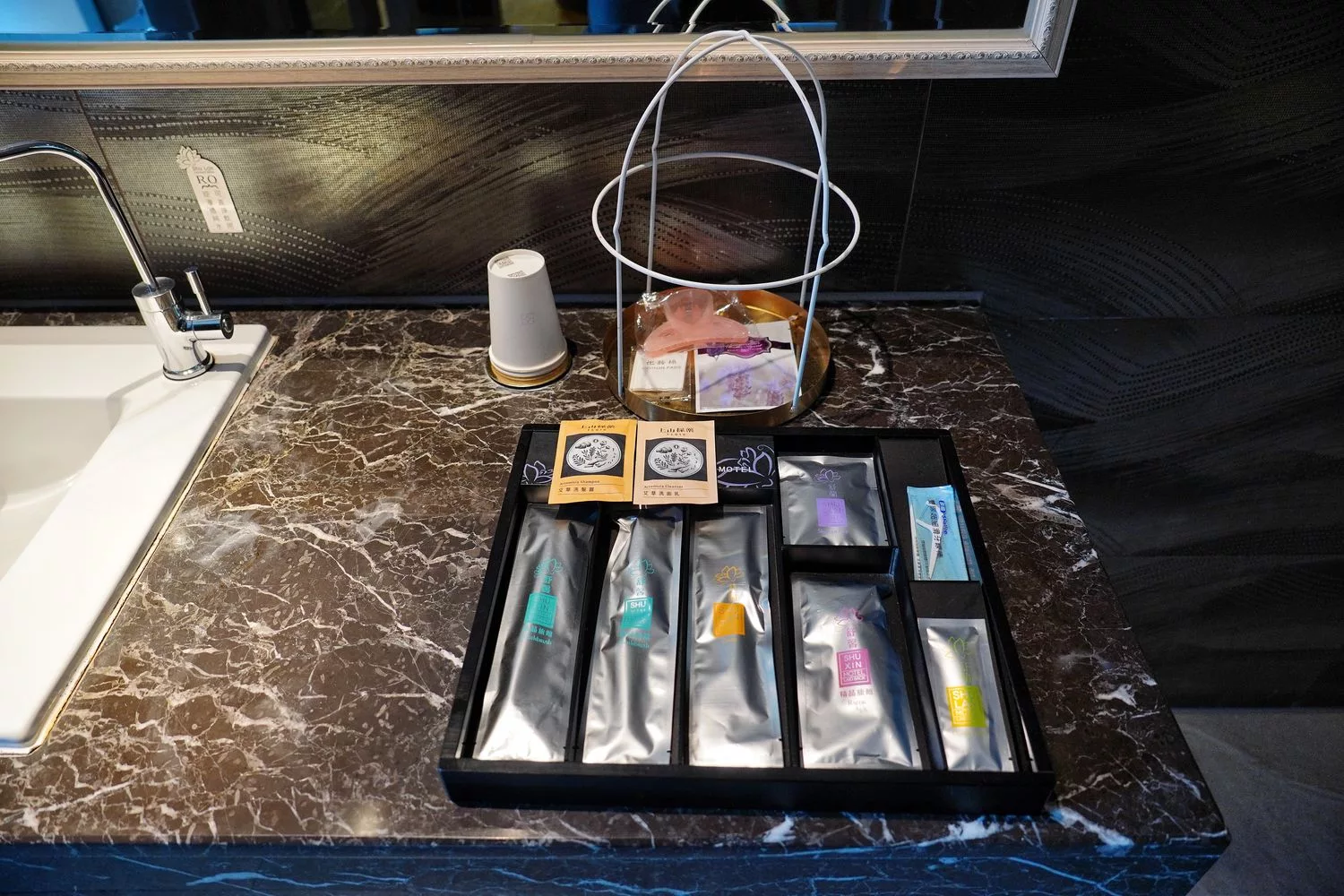 【南投市汽車旅館推薦】舒馨精品旅館,質感房型有KTV/露天浴池/豪華浴缸,適合情侶休息/親子住宿/商務出差! @混血珊莎的奇幻旅程 【南投市汽車旅館推薦】舒馨精品旅館,質感房型有KTV/露天浴池/豪華浴缸,適合情侶休息/親子住宿/商務出差! @混血珊莎的奇幻旅程