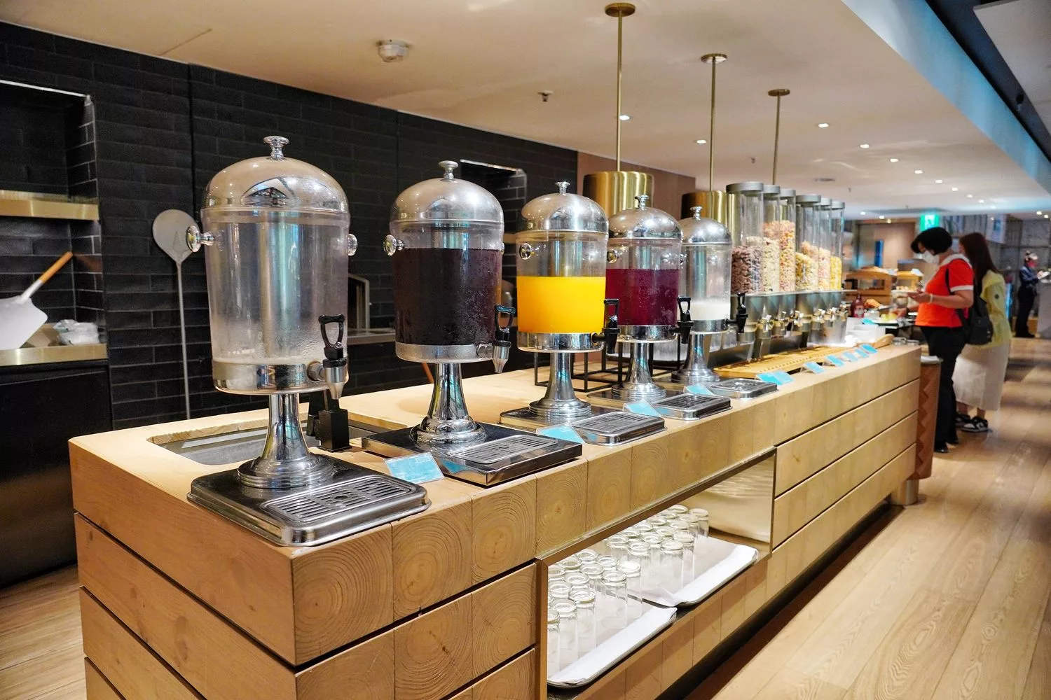 【台中飯店早餐推薦】李方艾美酒店早餐，美味爐烤牛排跟多元美食饗宴，用餐環境美! @混血珊莎的奇幻旅程