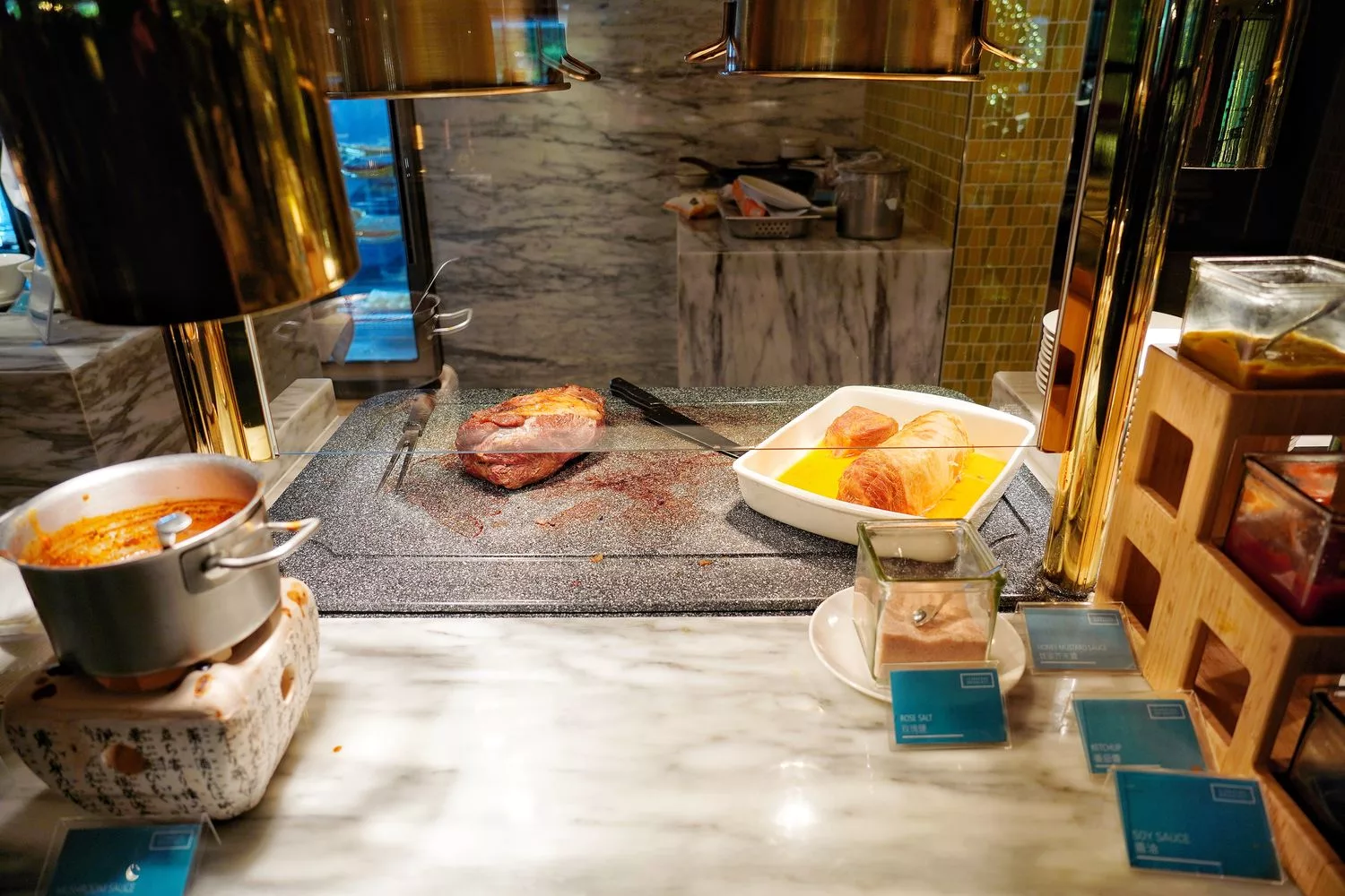 【台中飯店早餐推薦】李方艾美酒店早餐，美味爐烤牛排跟多元美食饗宴，用餐環境美! @混血珊莎的奇幻旅程