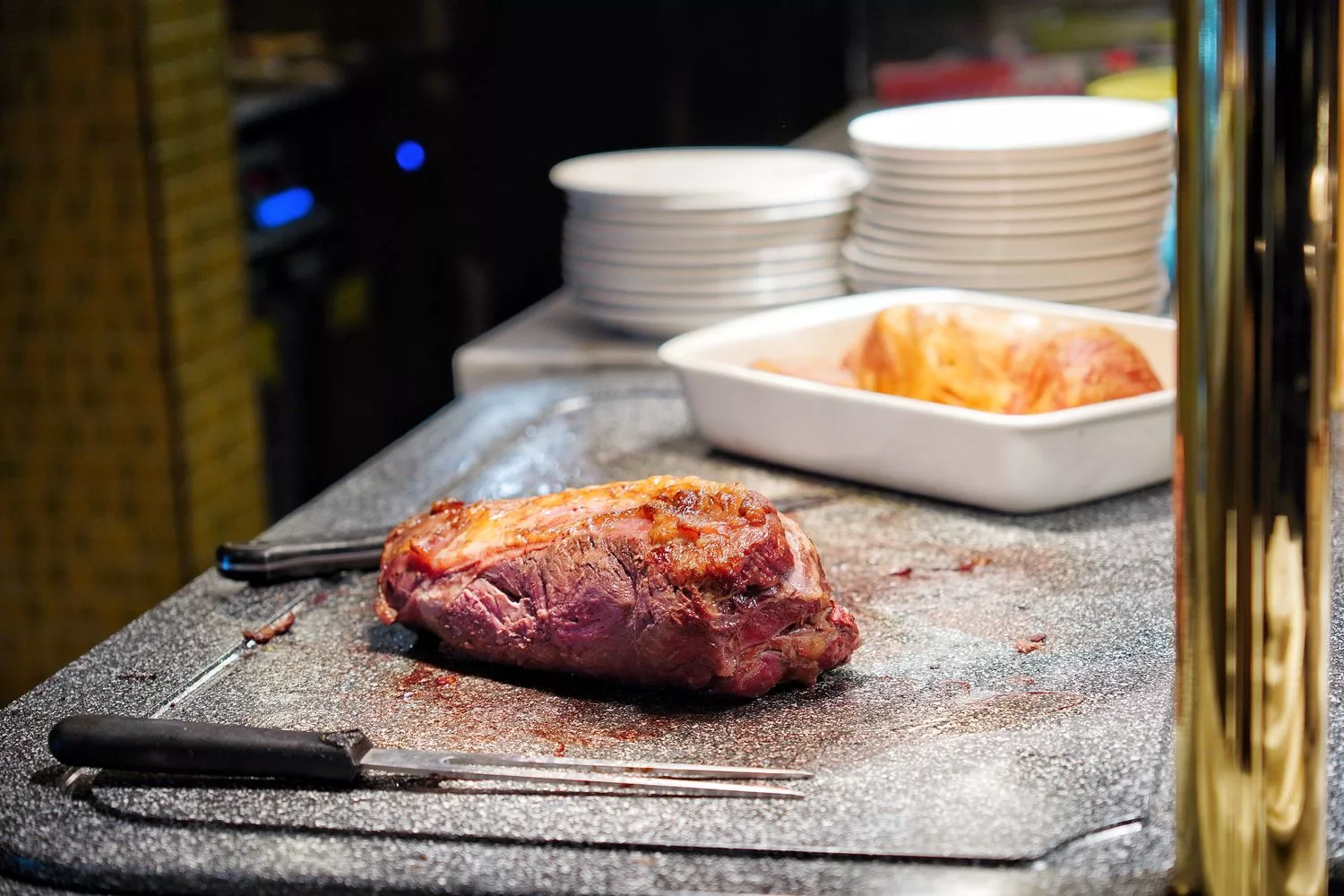 【台中飯店早餐推薦】李方艾美酒店早餐，美味爐烤牛排跟多元美食饗宴，用餐環境美! @混血珊莎的奇幻旅程