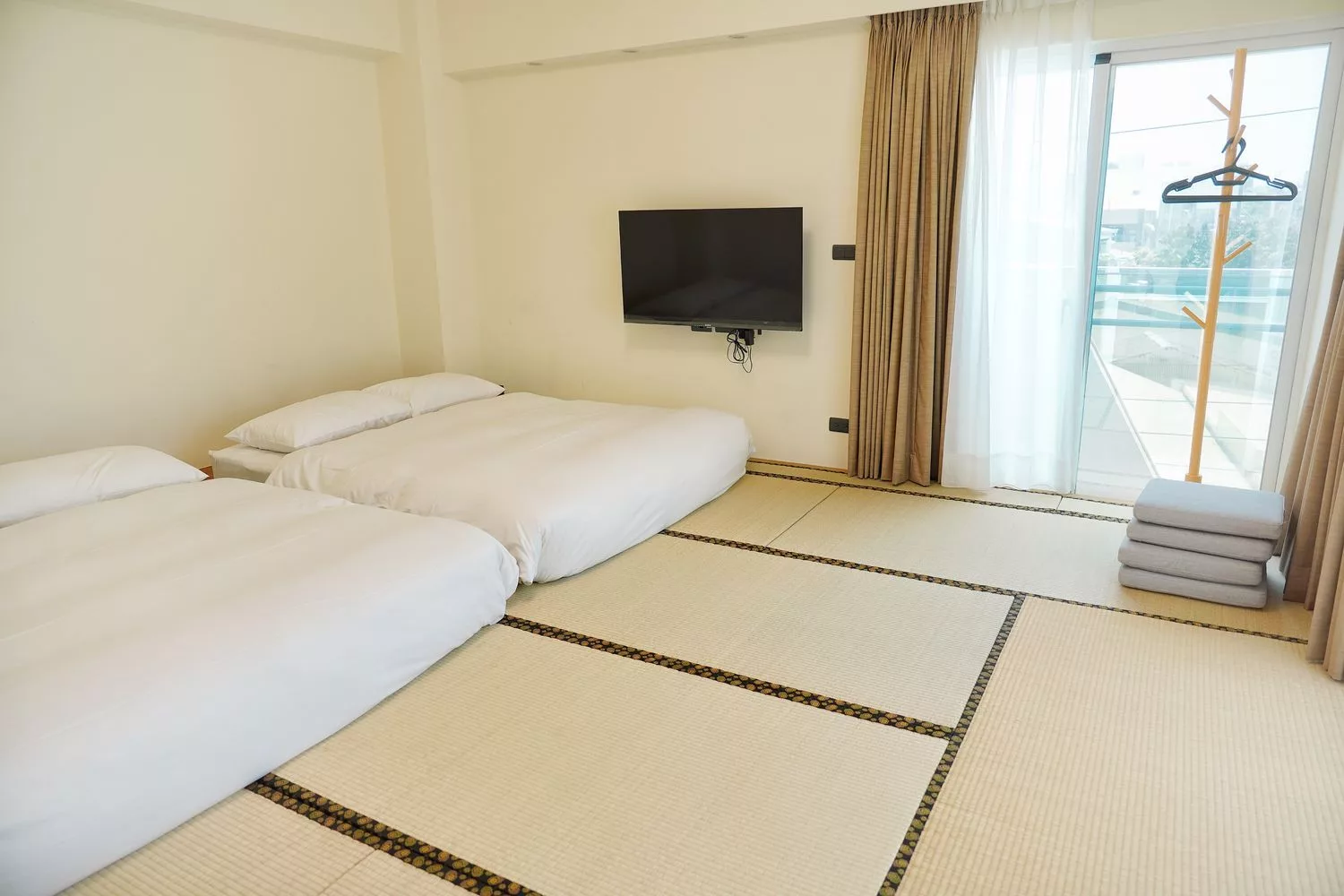 【台南住宿包棟】鯤喜灣行旅 衡定理民宿，質感海景別墅，頂樓泡澡賞夕陽! @混血珊莎的奇幻旅程