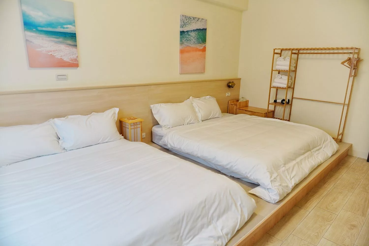 【台南包棟住宿】燈塔villa 衡定理台南安平包棟民宿，景觀陽台房超大客廳! @混血珊莎的奇幻旅程