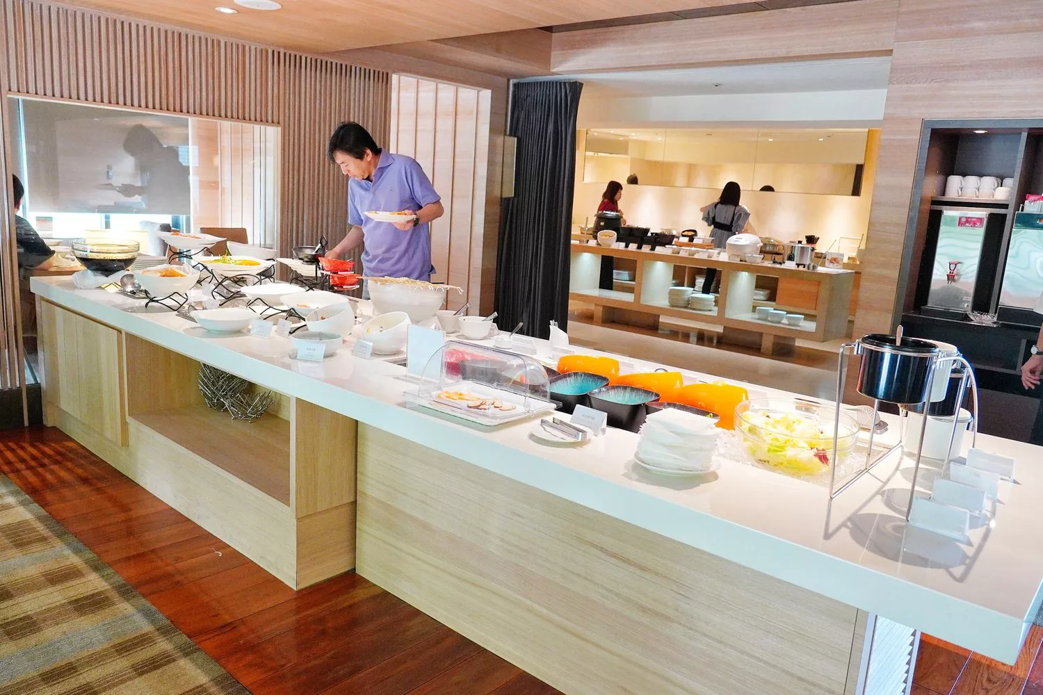 【和逸民生館早餐】THE Lounge自助早餐吃到飽，餐點豐富又精緻! @混血珊莎的奇幻旅程