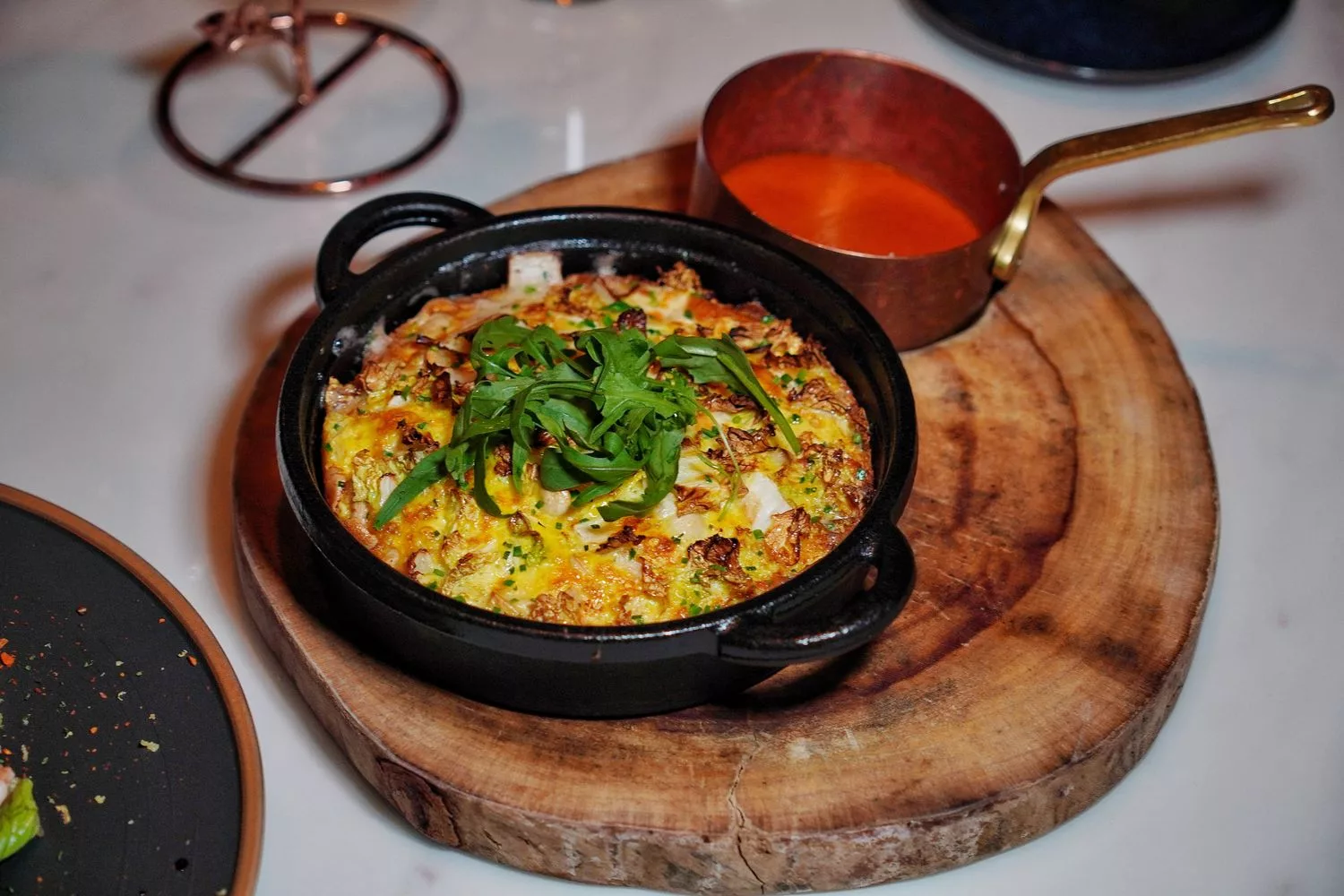 【中山區餐酒館推薦】Leone Restaurant &#038; Bar，品味地中海異國料理，享受浪漫情調氛圍! @混血珊莎的奇幻旅程