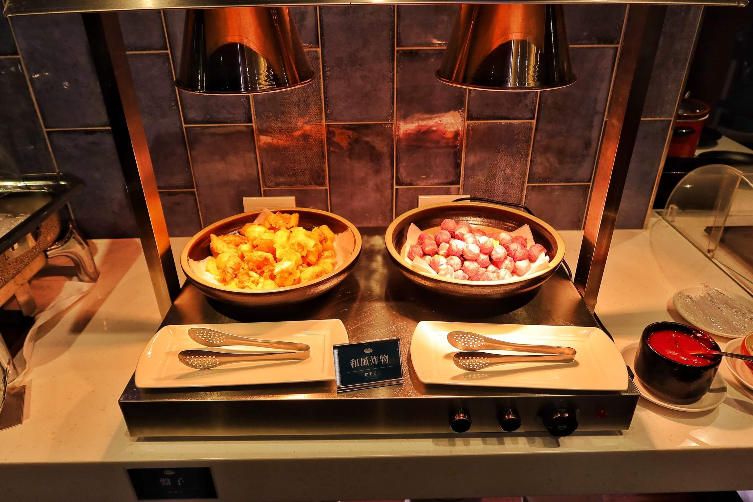 【台中火鍋吃到飽】鍋好日 昭日堂燒肉旗下品牌│超浮誇1KG大肉量雙人套餐澎湃上桌│自助吧甜點/冰品/蔬菜/炸物/熟食通通吃到飽! │新時代餐廳推薦 @混血珊莎的奇幻旅程