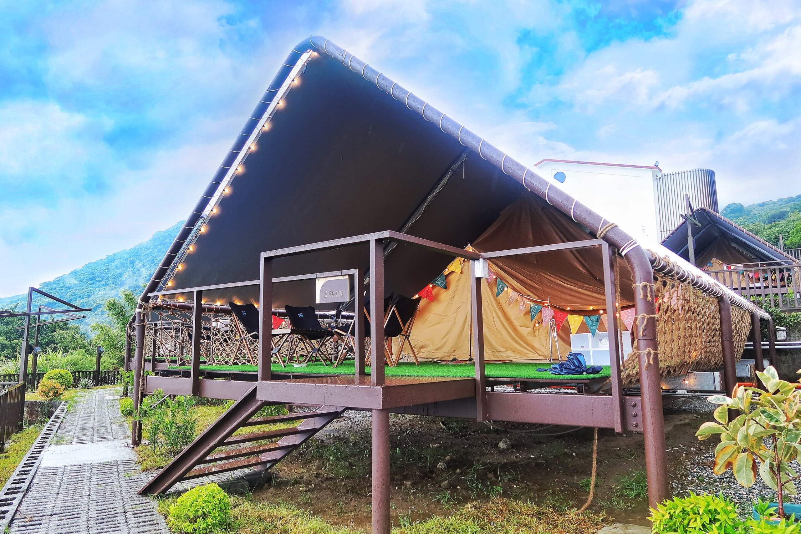【趣兒chill藍鵲菲菲】陽明山豪華露營附設獨立衛浴一泊二食! @混血珊莎的奇幻旅程 【趣兒chill藍鵲菲菲】陽明山豪華露營附設獨立衛浴一泊二食! @混血珊莎的奇幻旅程