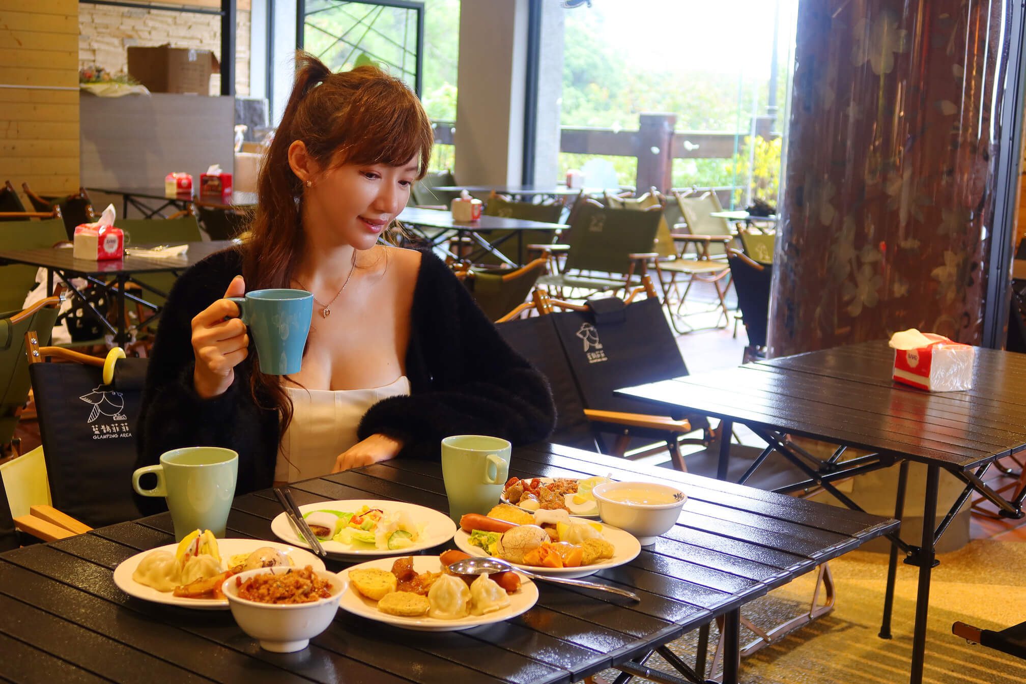 【趣兒chill藍鵲菲菲】陽明山豪華露營附設獨立衛浴一泊二食! @混血珊莎的奇幻旅程 【趣兒chill藍鵲菲菲】陽明山豪華露營附設獨立衛浴一泊二食! @混血珊莎的奇幻旅程