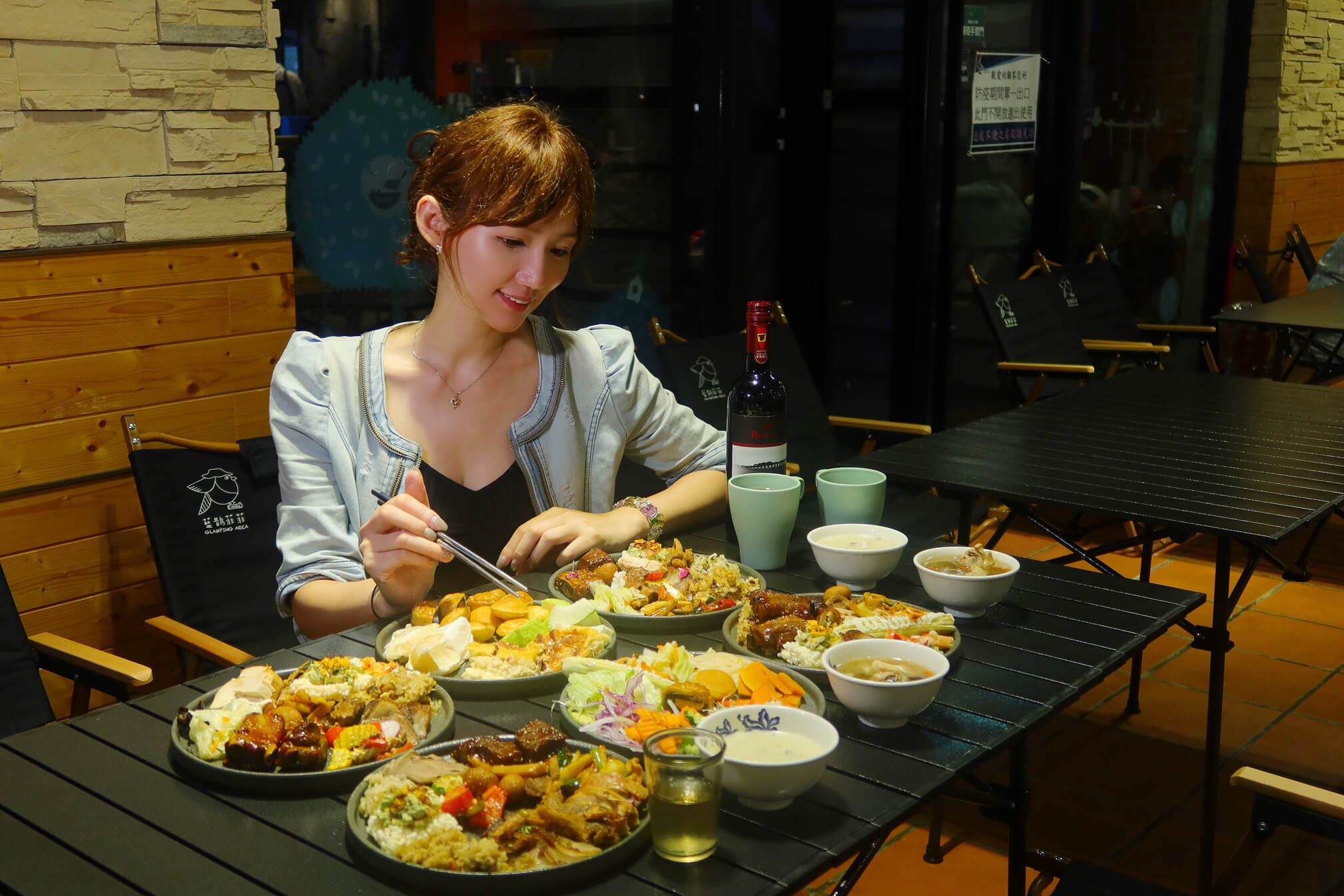 【趣兒chill藍鵲菲菲】陽明山豪華露營附設獨立衛浴一泊二食! @混血珊莎的奇幻旅程 【趣兒chill藍鵲菲菲】陽明山豪華露營附設獨立衛浴一泊二食! @混血珊莎的奇幻旅程