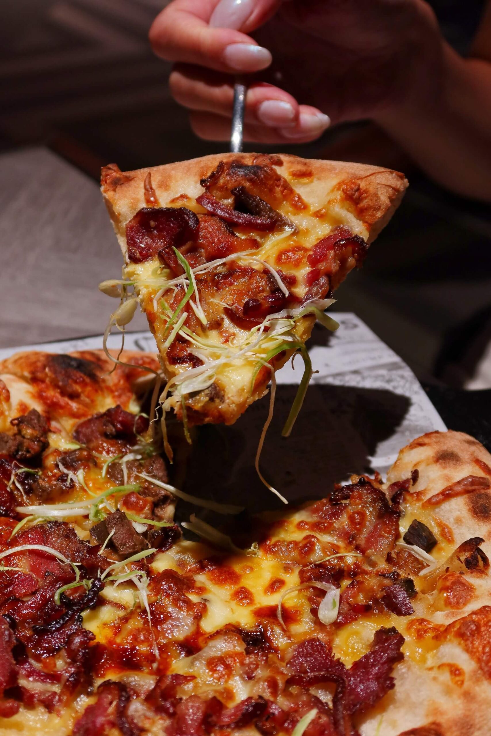 【宜蘭烏石港美食】OA PIZZA 坐擁海景的烏石港美式餐廳、星巴客咖啡這裡通通有! @混血珊莎的奇幻旅程