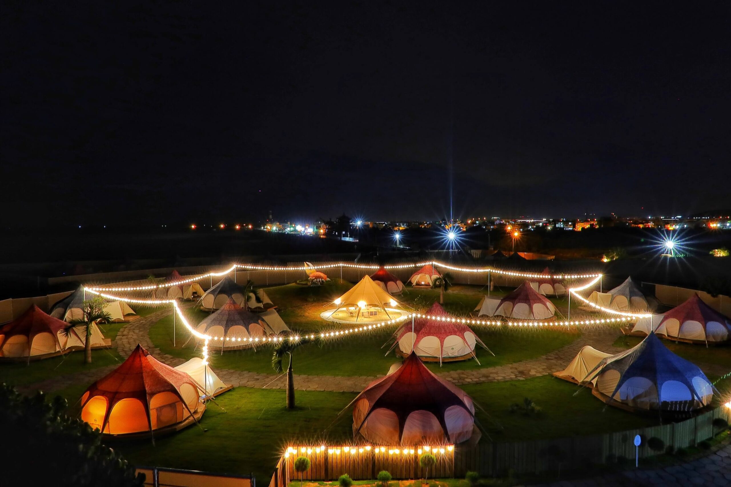 【台中懶人露營】蟬說 夕陽漫漫,新開幕高美濕地海濱露營,用餐飽覽絕美夕陽景觀,一泊二食免裝備,螃蟹帳蓬可愛到炸! @混血珊莎的奇幻旅程 【台中懶人露營】蟬說 夕陽漫漫,新開幕高美濕地海濱露營,用餐飽覽絕美夕陽景觀,一泊二食免裝備,螃蟹帳蓬可愛到炸! @混血珊莎的奇幻旅程