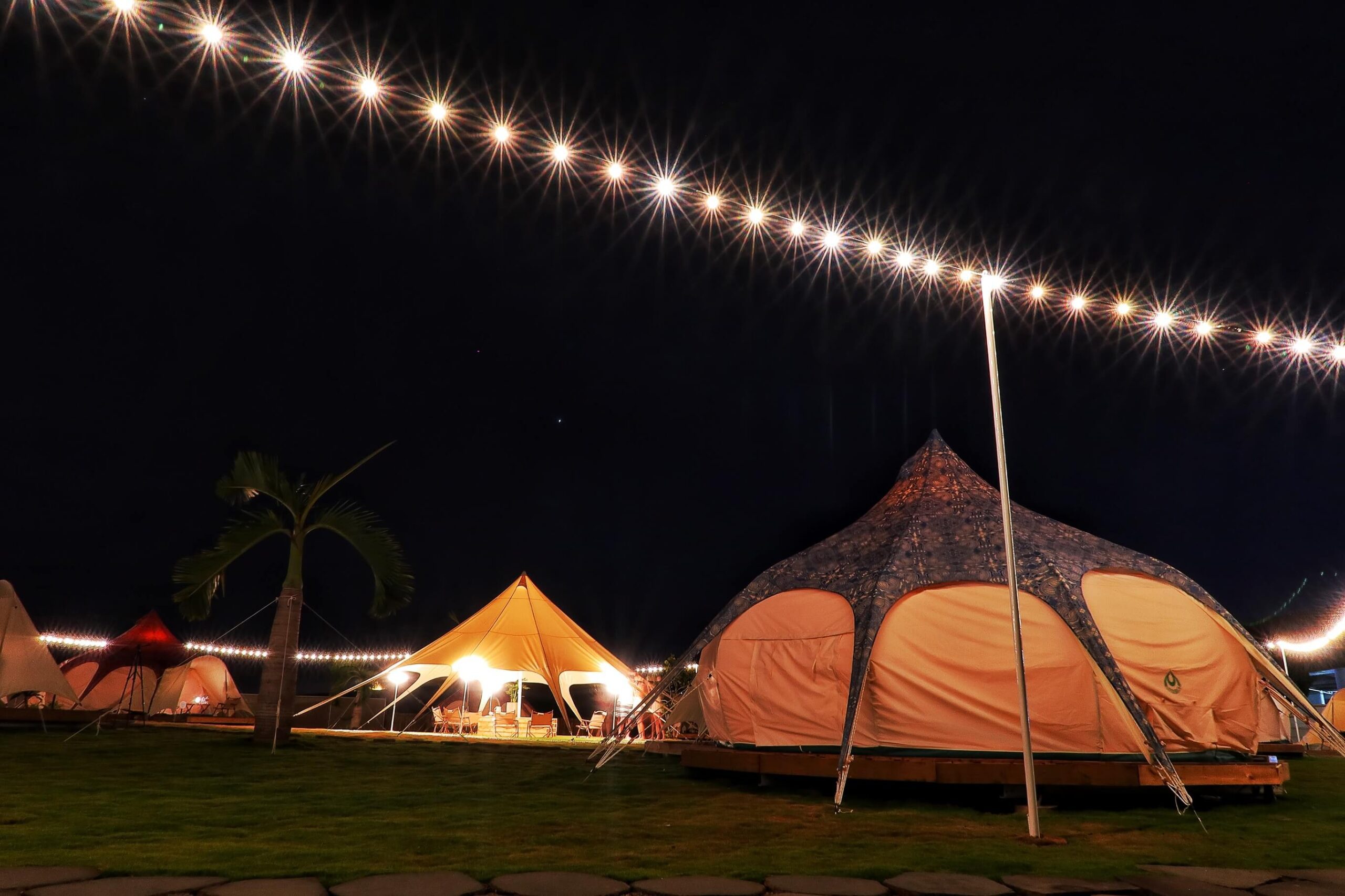 【台中懶人露營】蟬說 夕陽漫漫,新開幕高美濕地海濱露營,用餐飽覽絕美夕陽景觀,一泊二食免裝備,螃蟹帳蓬可愛到炸! @混血珊莎的奇幻旅程 【台中懶人露營】蟬說 夕陽漫漫,新開幕高美濕地海濱露營,用餐飽覽絕美夕陽景觀,一泊二食免裝備,螃蟹帳蓬可愛到炸! @混血珊莎的奇幻旅程