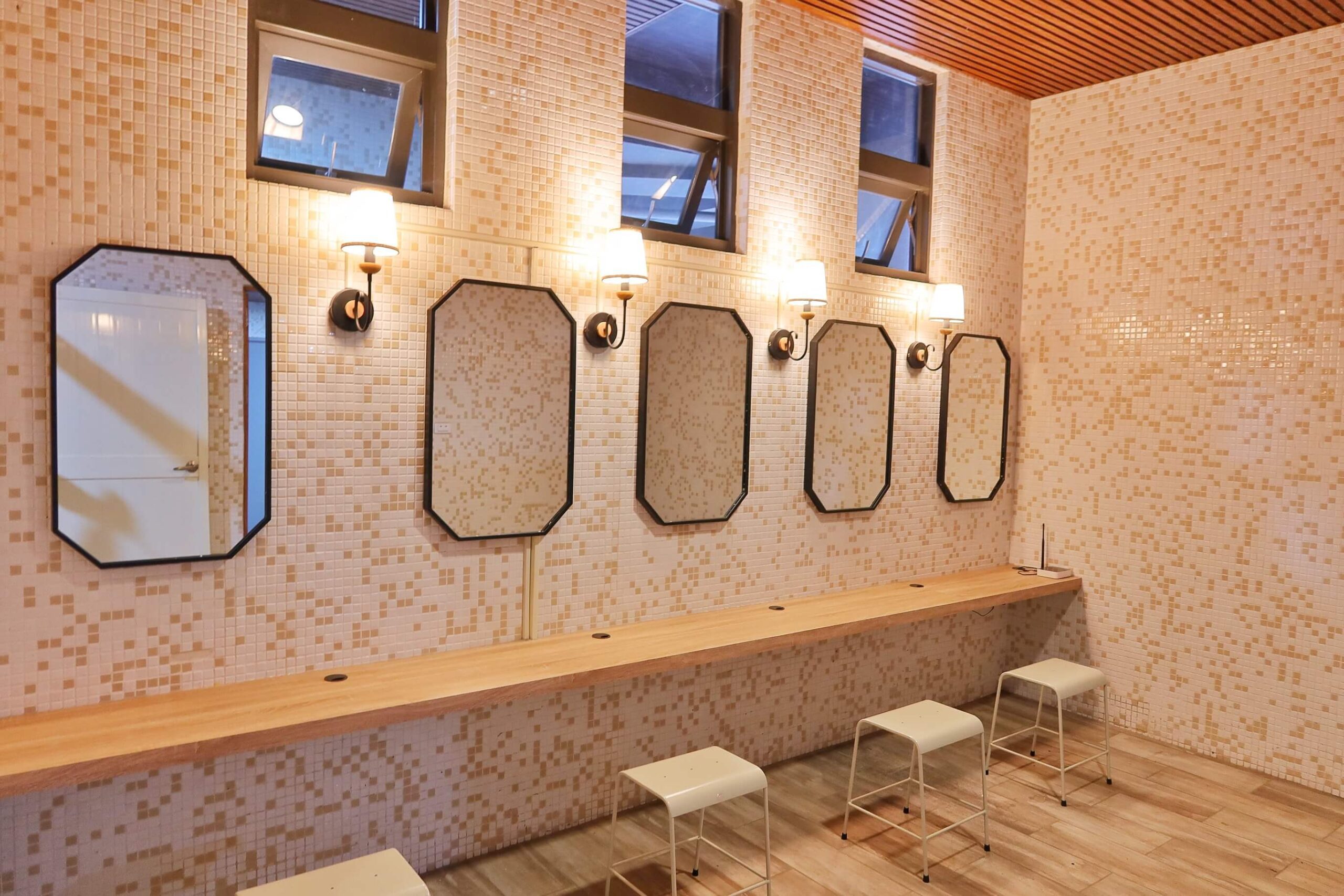 【台中懶人露營】蟬說 夕陽漫漫,新開幕高美濕地海濱露營,用餐飽覽絕美夕陽景觀,一泊二食免裝備,螃蟹帳蓬可愛到炸! @混血珊莎的奇幻旅程 【台中懶人露營】蟬說 夕陽漫漫,新開幕高美濕地海濱露營,用餐飽覽絕美夕陽景觀,一泊二食免裝備,螃蟹帳蓬可愛到炸! @混血珊莎的奇幻旅程