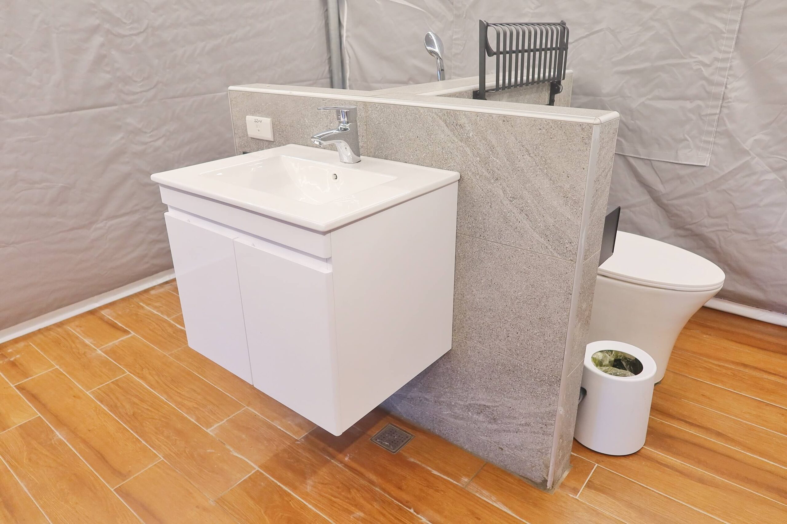 【趣兒chill藍鵲菲菲】陽明山豪華露營附設獨立衛浴一泊二食! @混血珊莎的奇幻旅程 【趣兒chill藍鵲菲菲】陽明山豪華露營附設獨立衛浴一泊二食! @混血珊莎的奇幻旅程