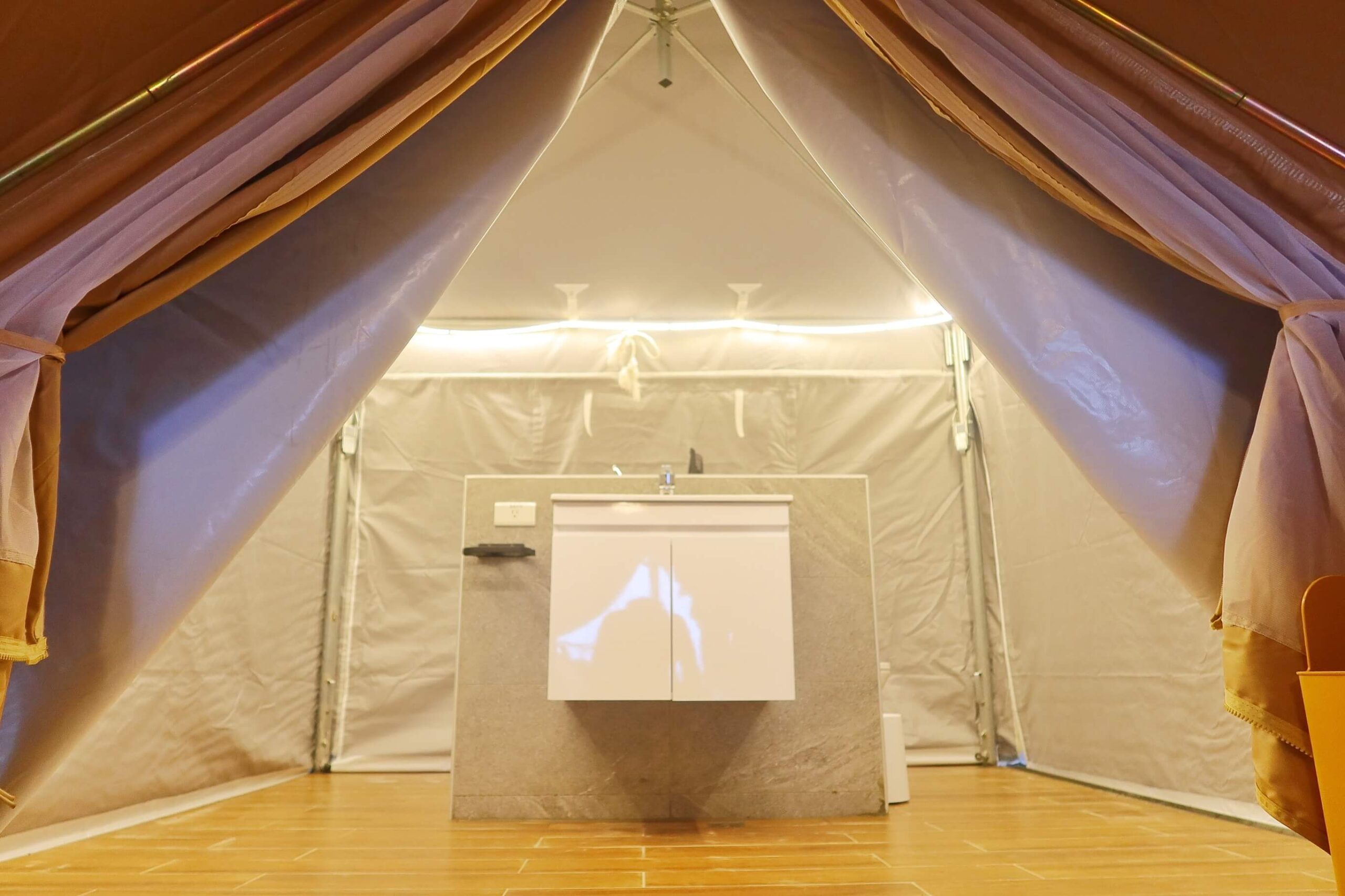 【趣兒chill藍鵲菲菲】陽明山豪華露營附設獨立衛浴一泊二食! @混血珊莎的奇幻旅程 【趣兒chill藍鵲菲菲】陽明山豪華露營附設獨立衛浴一泊二食! @混血珊莎的奇幻旅程